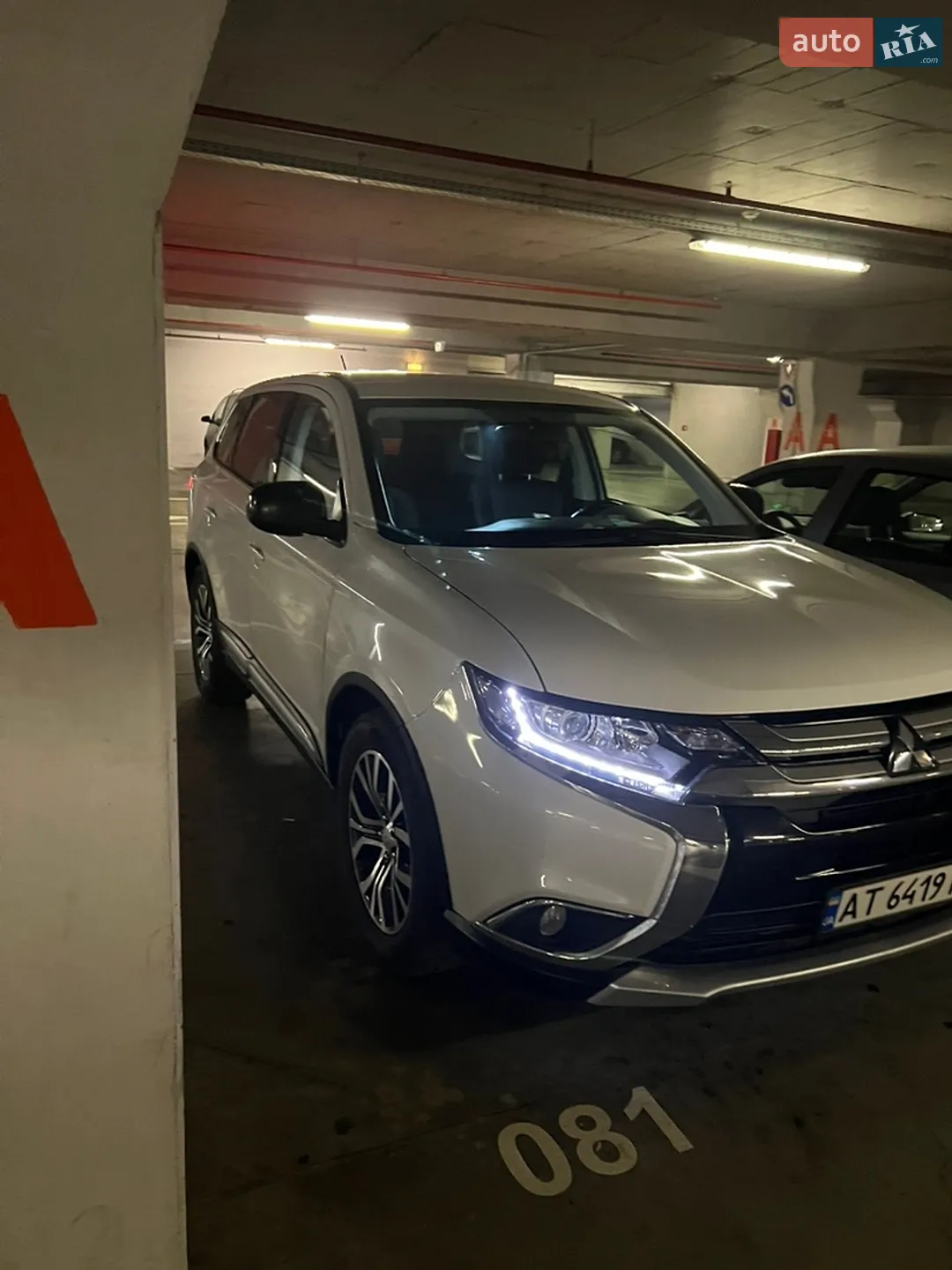 2016 Mitsubishi Outlander - мініатюра 17