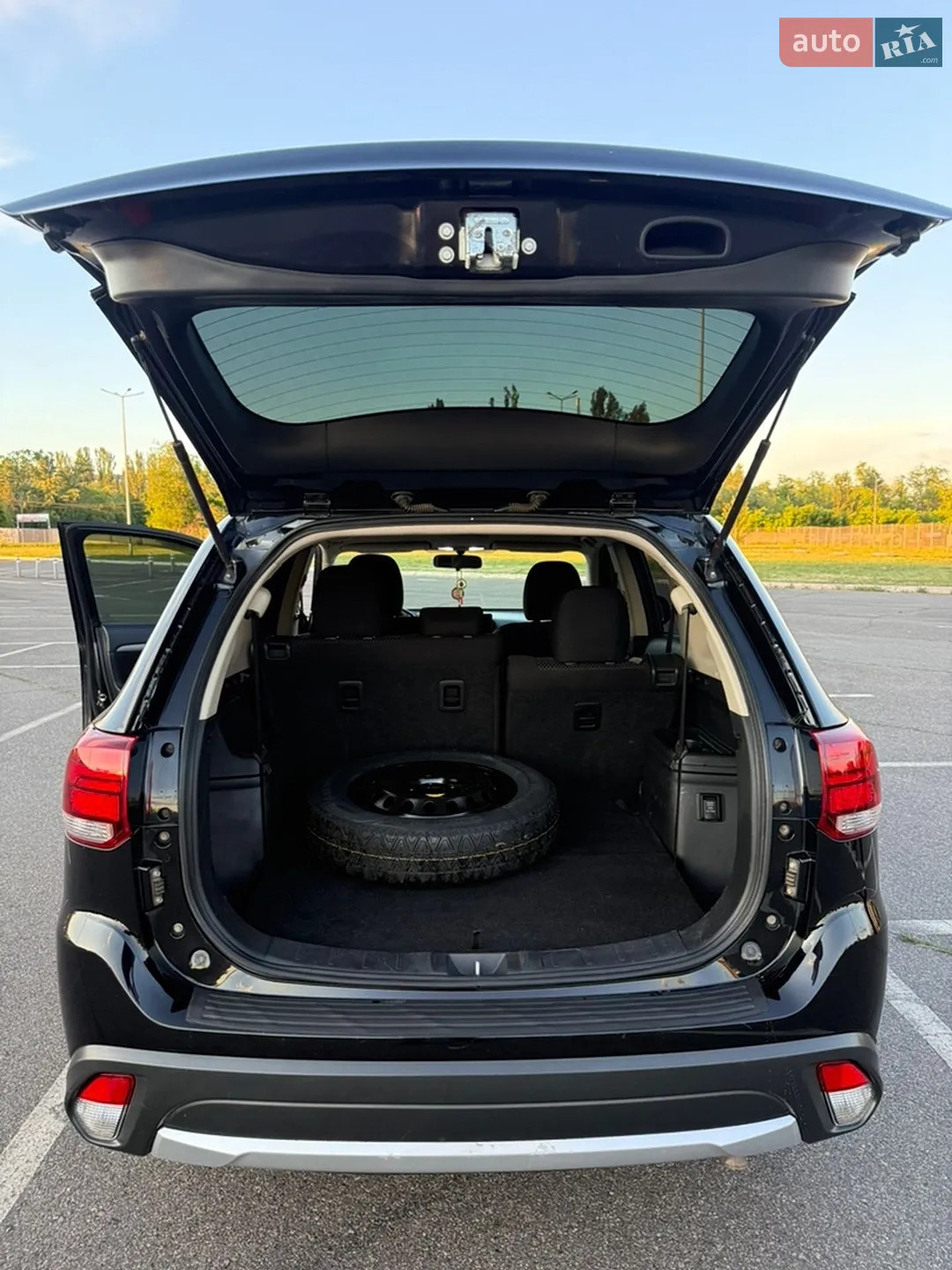 2017 Mitsubishi Outlander - мініатюра 10