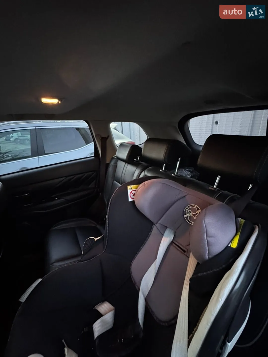 2016 Mitsubishi Outlander - мініатюра 5