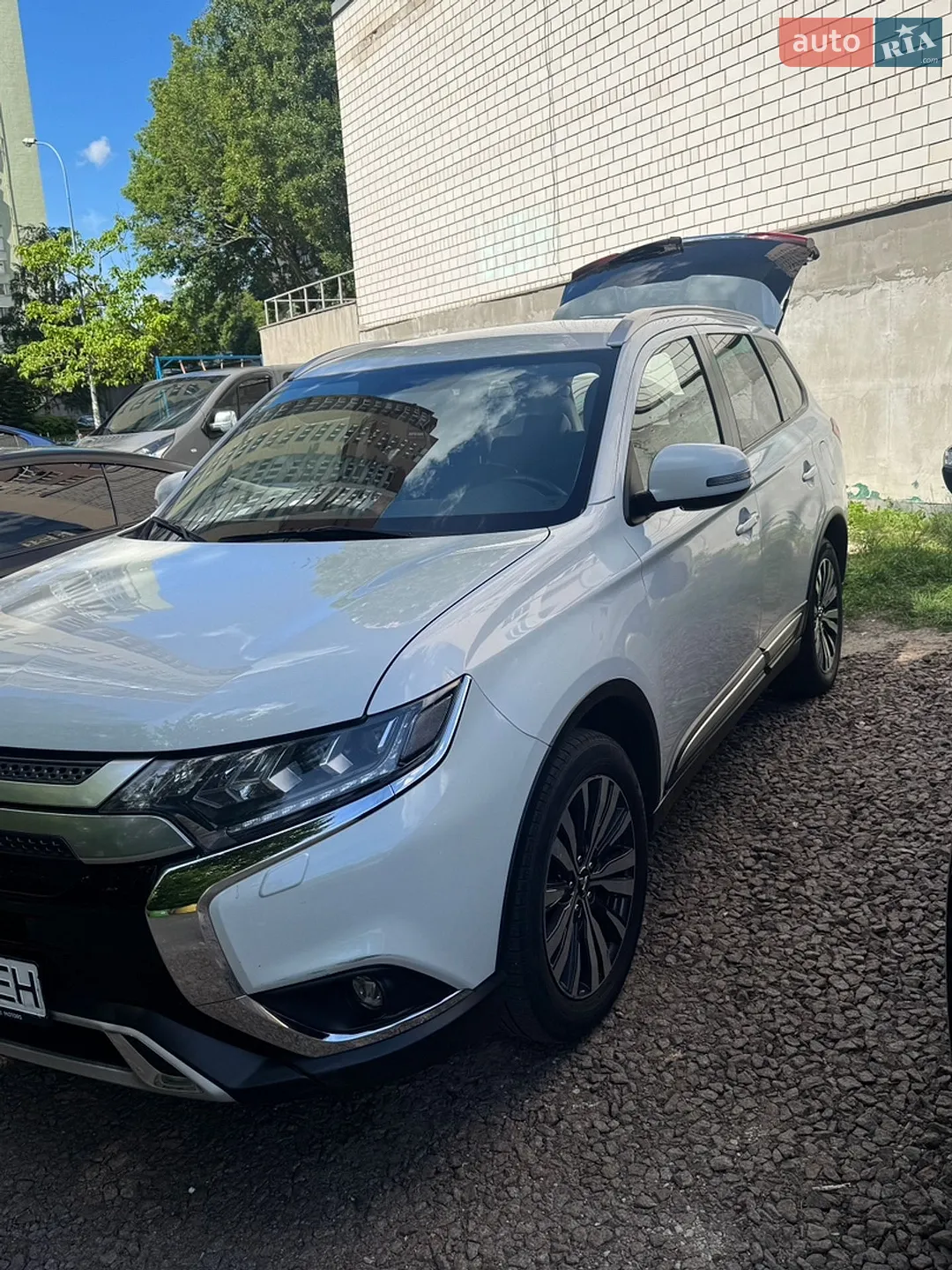 2020 Mitsubishi Outlander - мініатюра 5