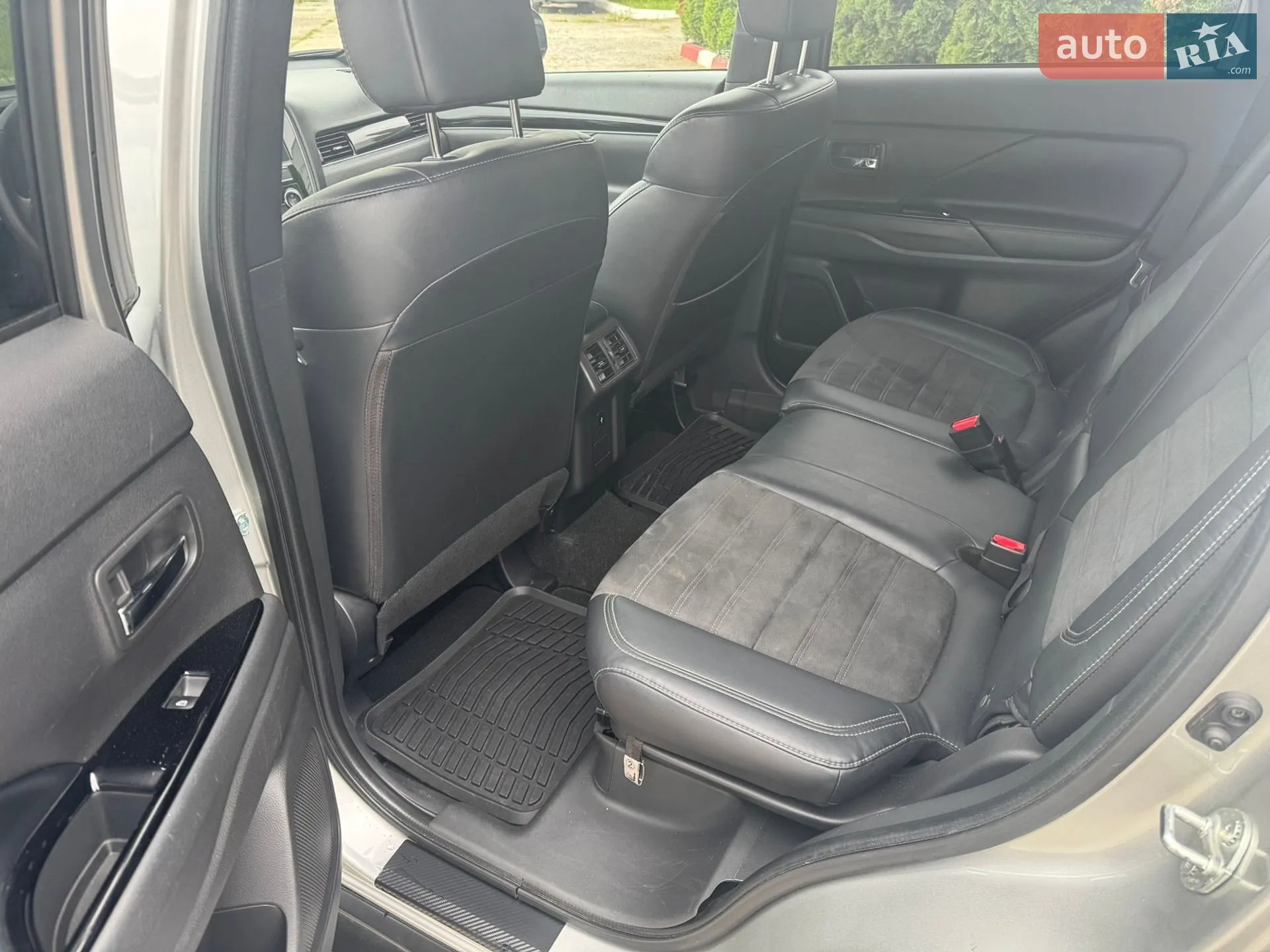 2018 Mitsubishi Outlander - мініатюра 10