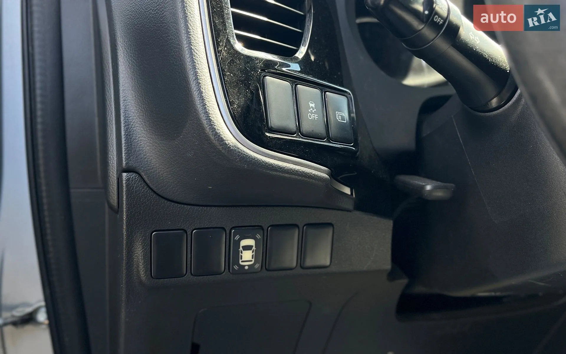 2018 Mitsubishi Outlander - мініатюра 11
