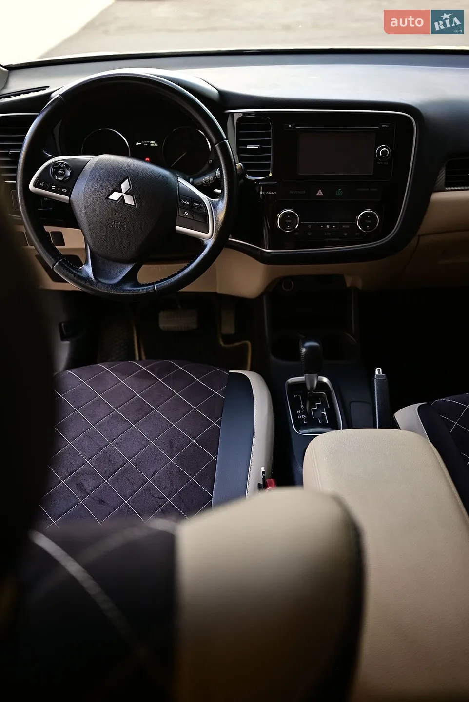 2013 Mitsubishi Outlander - мініатюра 15