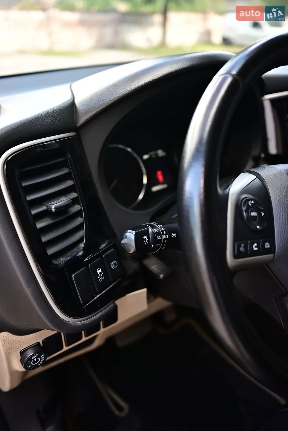 2013 Mitsubishi Outlander - мініатюра 21