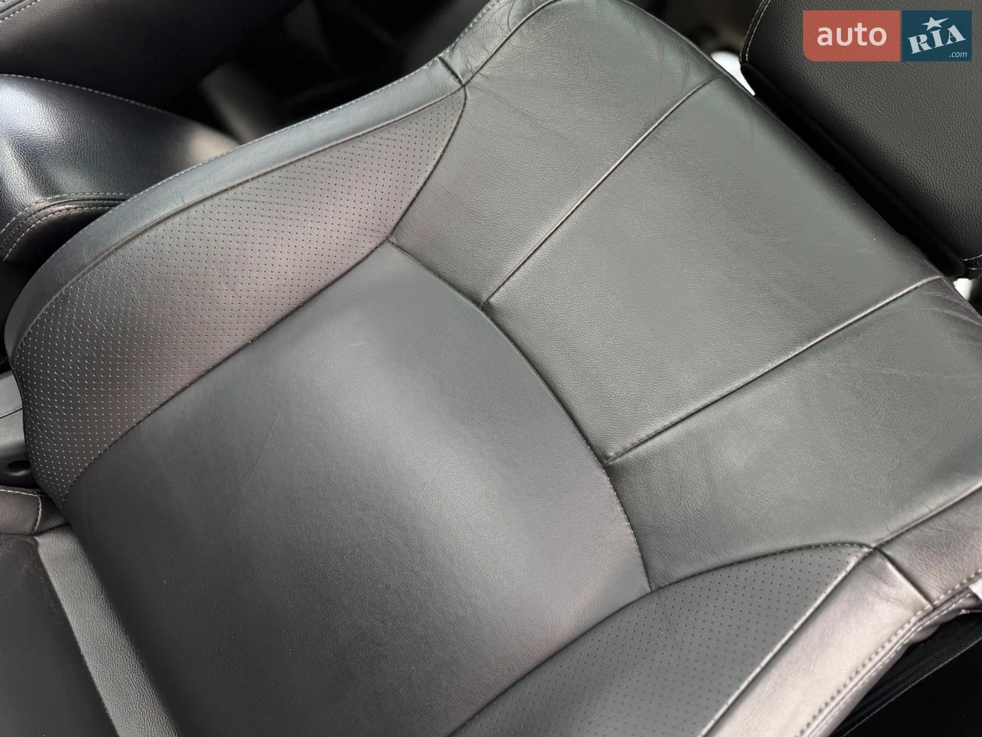 2012 Mitsubishi Outlander - мініатюра 36