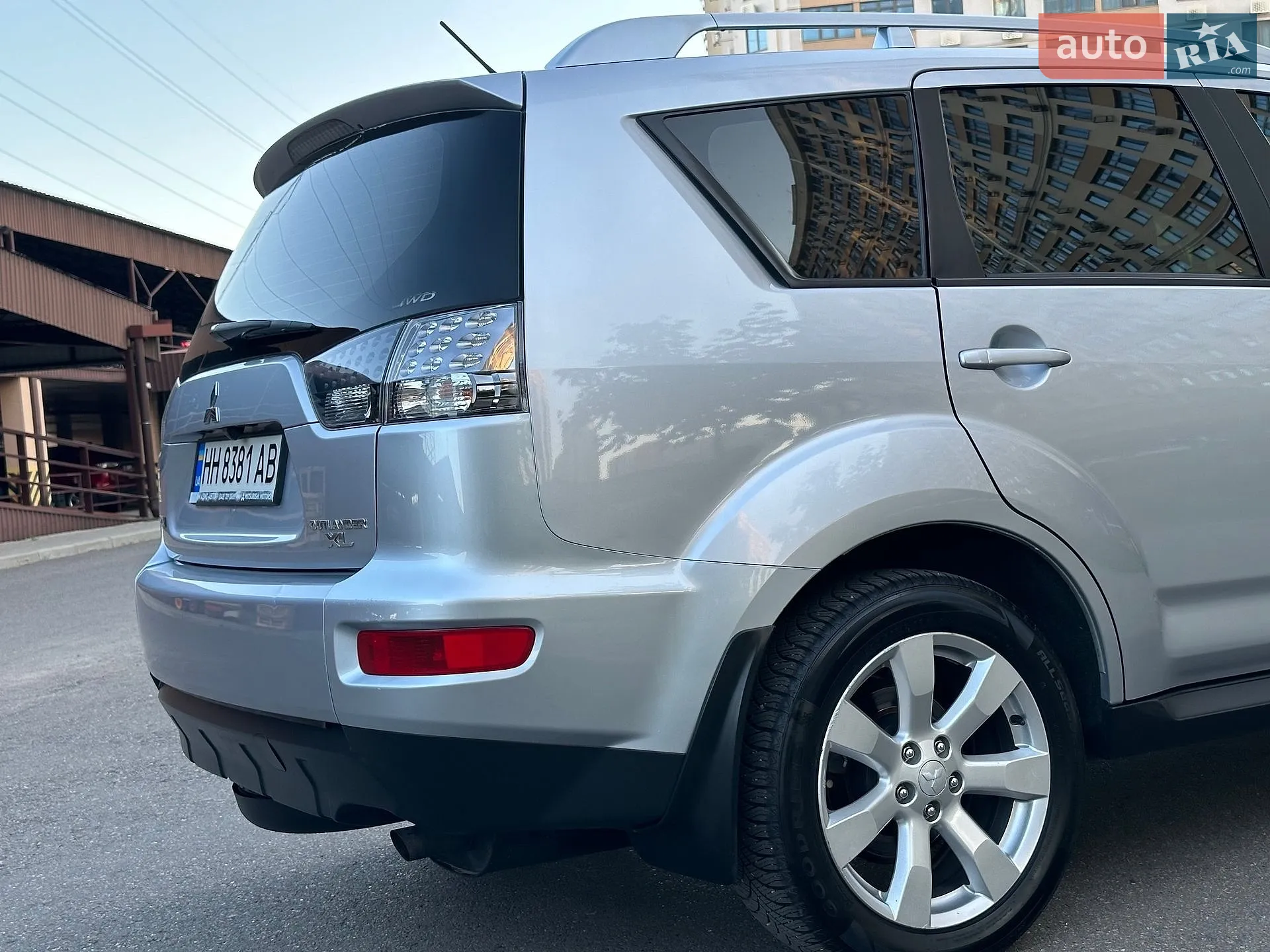 2010 Mitsubishi Outlander - мініатюра 9