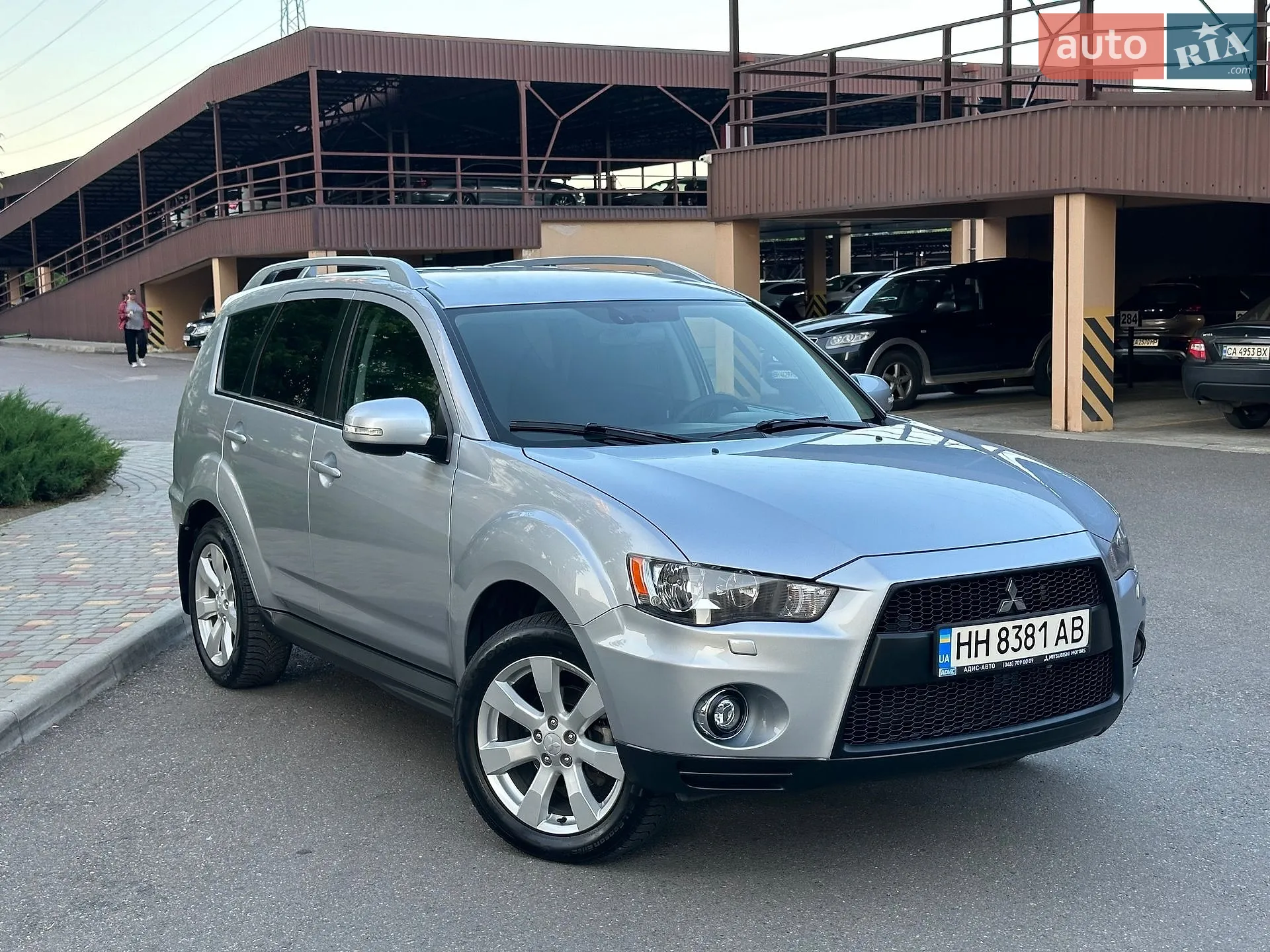 2010 Mitsubishi Outlander - мініатюра 10
