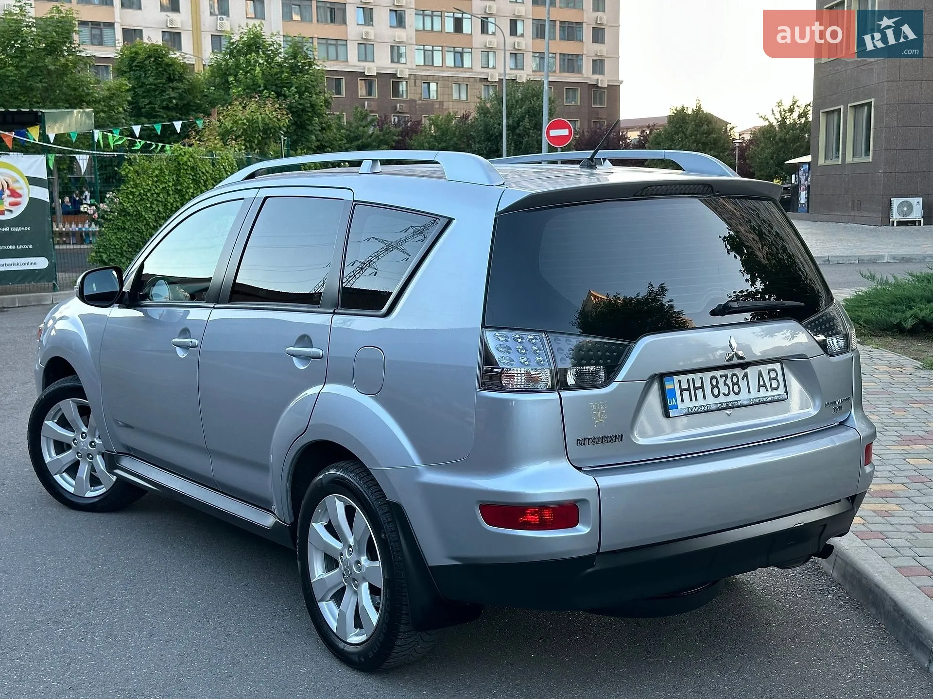 2010 Mitsubishi Outlander - мініатюра 13