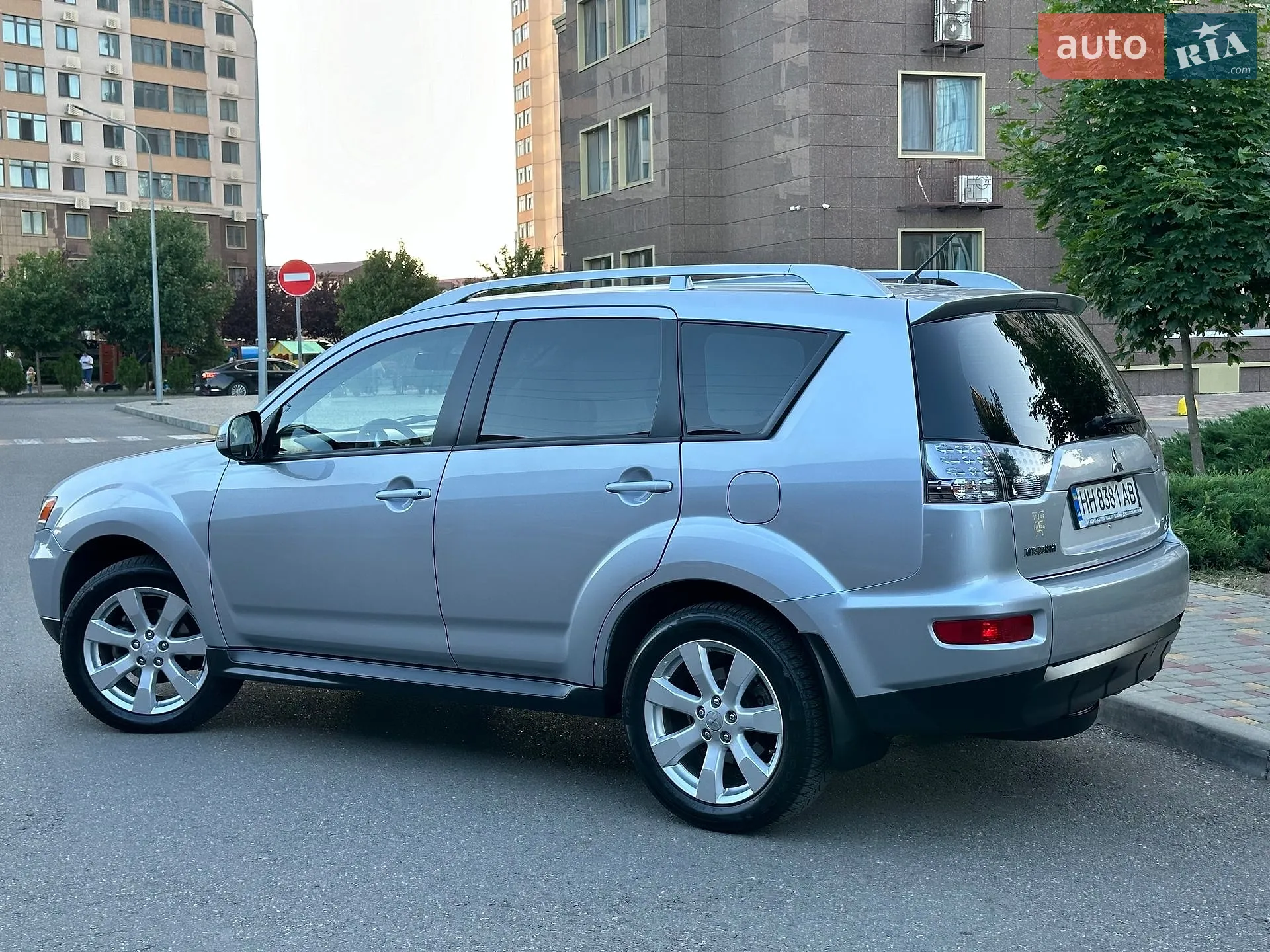 2010 Mitsubishi Outlander - мініатюра 14