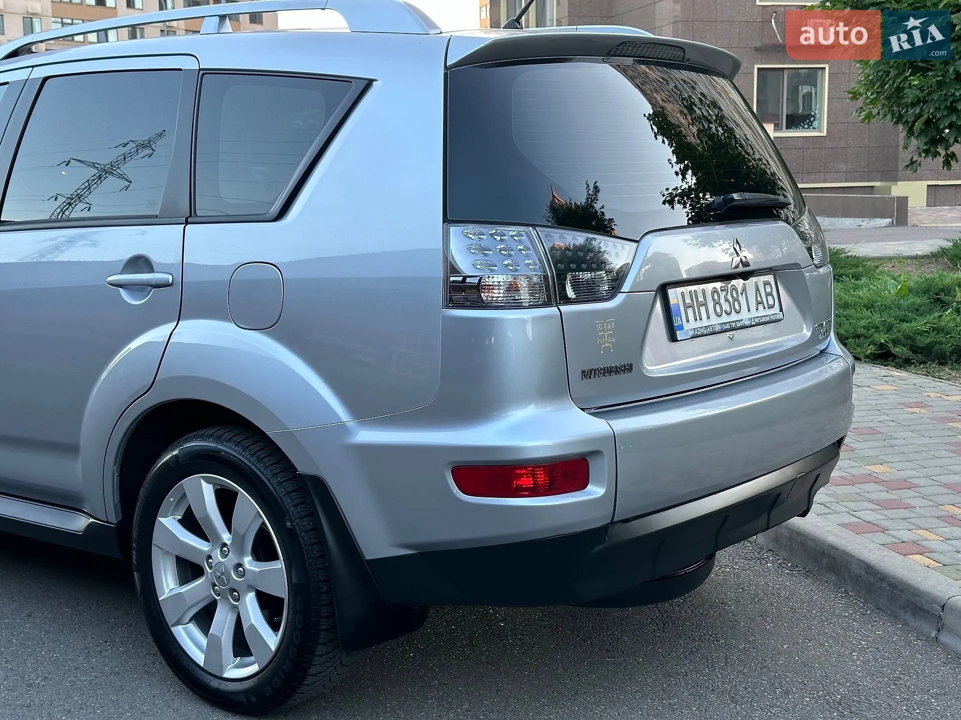 2010 Mitsubishi Outlander - мініатюра 15