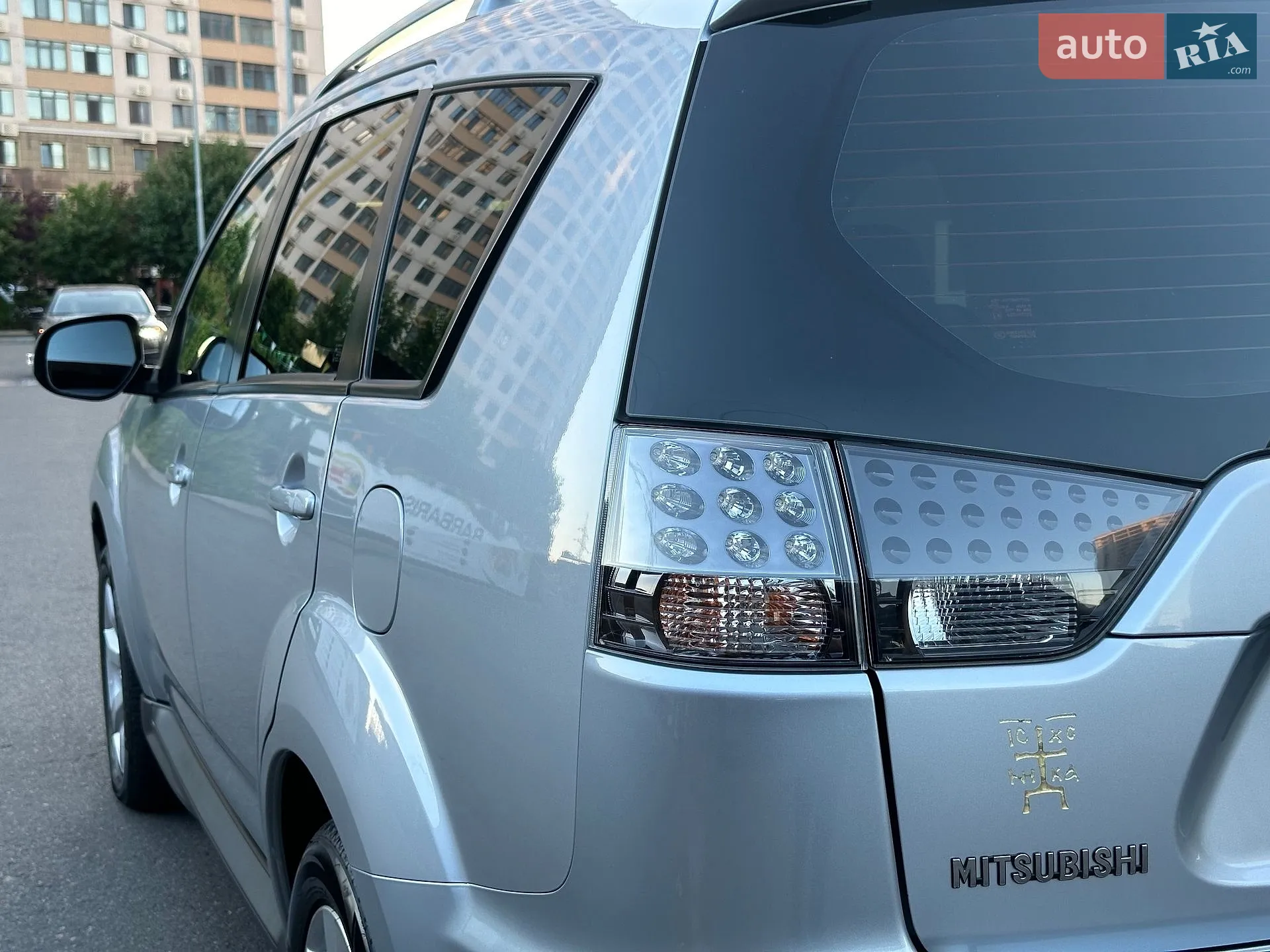 2010 Mitsubishi Outlander - мініатюра 24