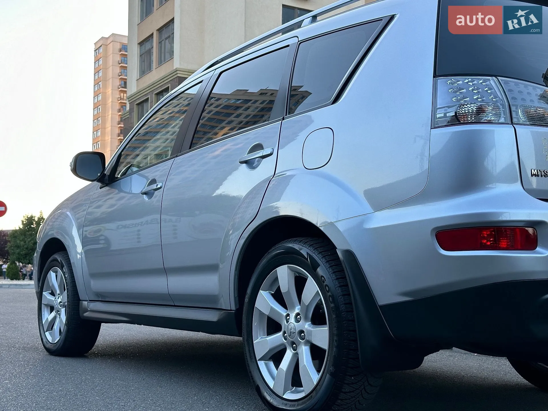2010 Mitsubishi Outlander - мініатюра 27