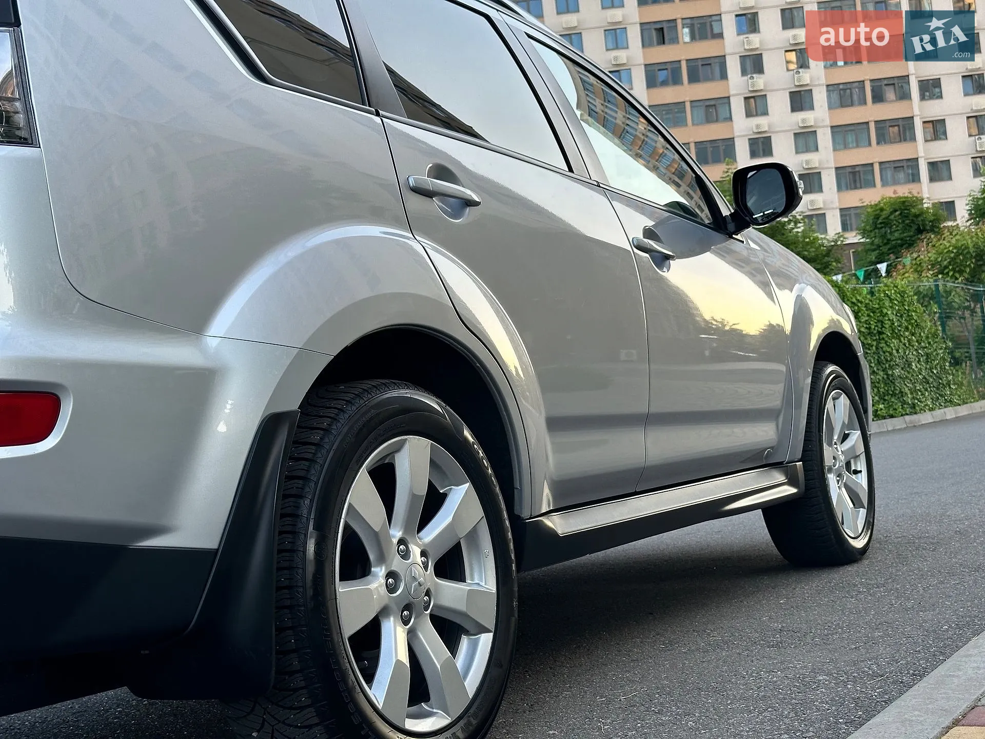 2010 Mitsubishi Outlander - мініатюра 28