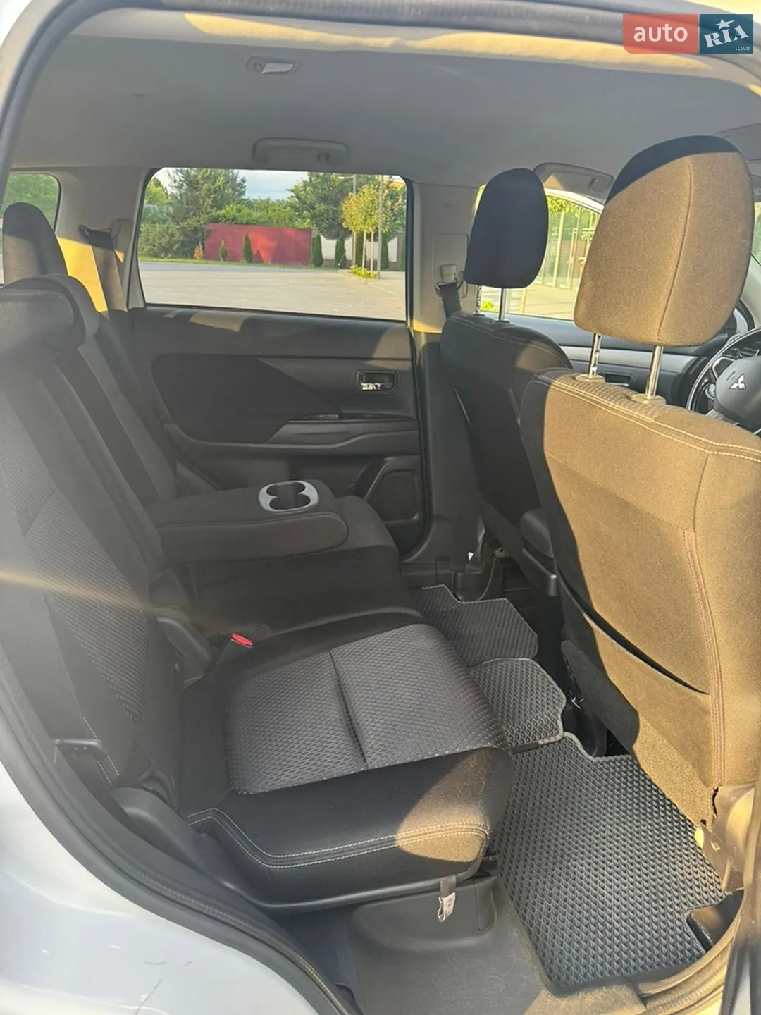 2016 Mitsubishi Outlander - мініатюра 4