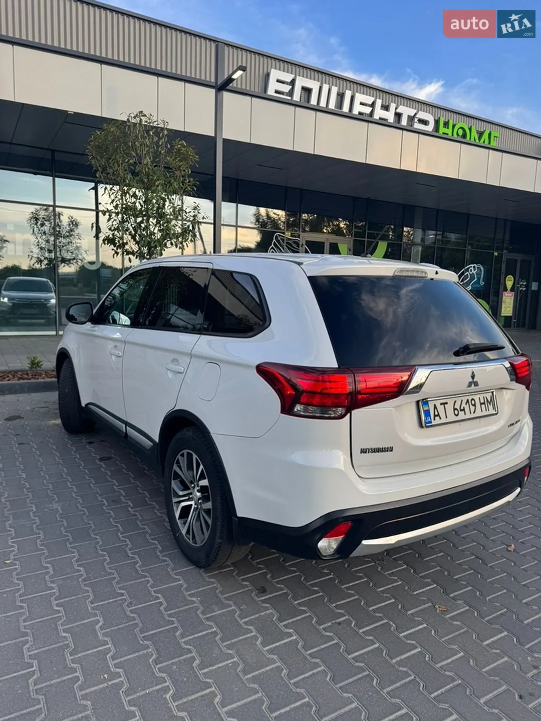 2016 Mitsubishi Outlander - мініатюра 7