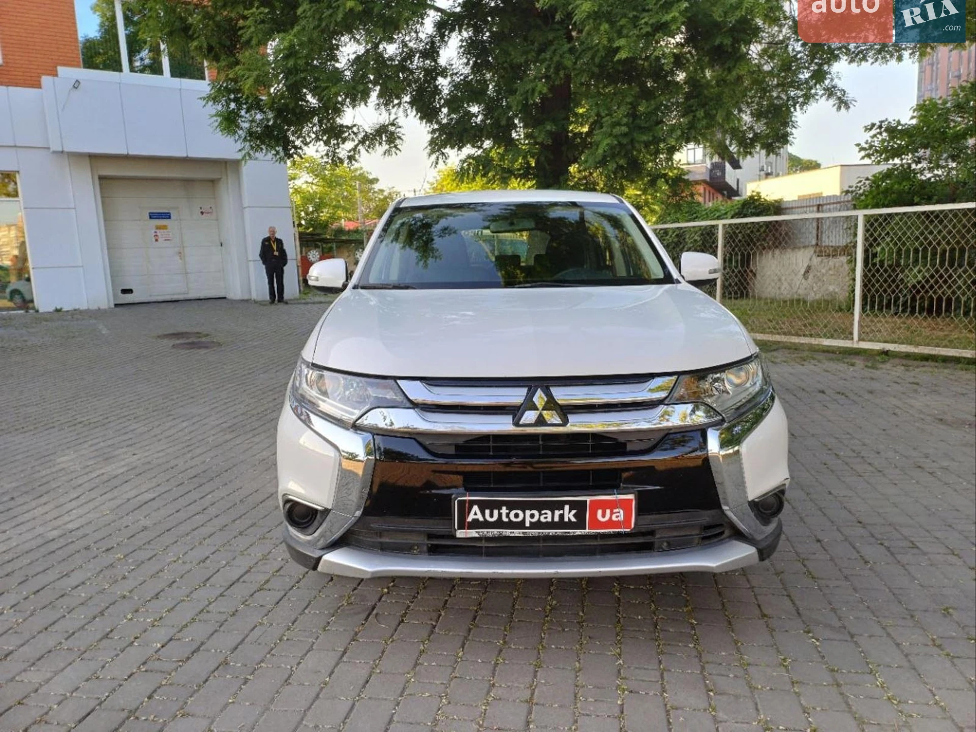 2016 Mitsubishi Outlander - мініатюра 2