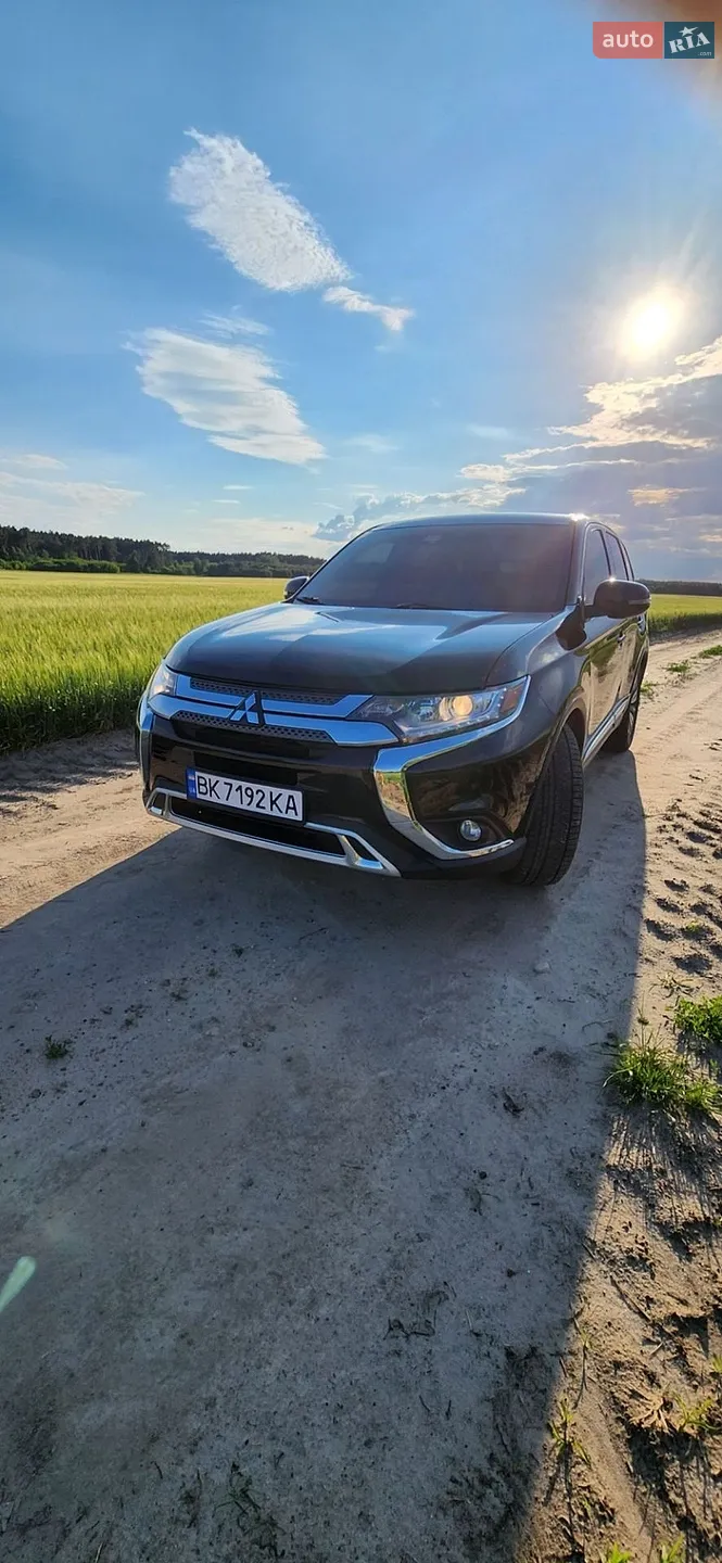 2020 Mitsubishi Outlander - мініатюра 5