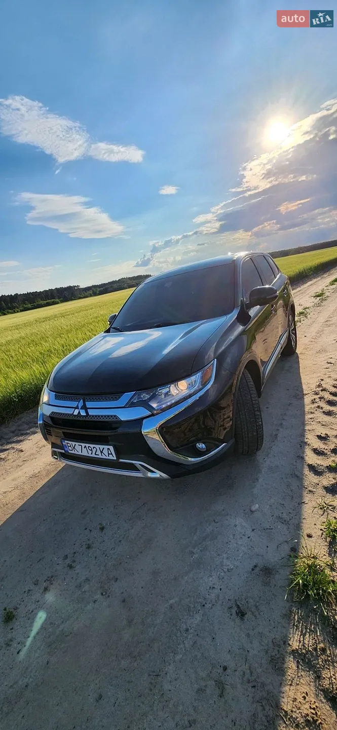 2020 Mitsubishi Outlander - мініатюра 13
