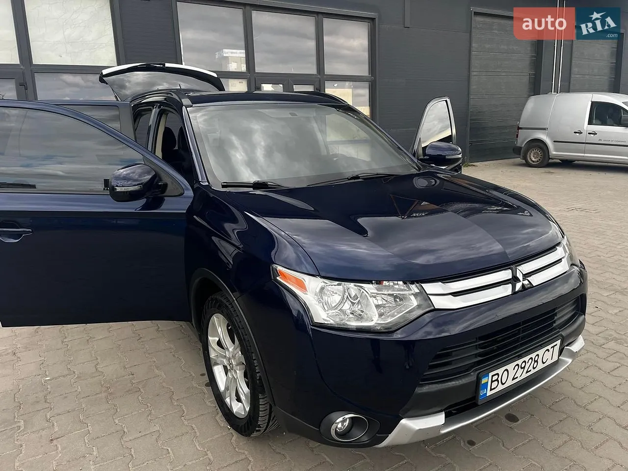 2014 Mitsubishi Outlander - мініатюра 16