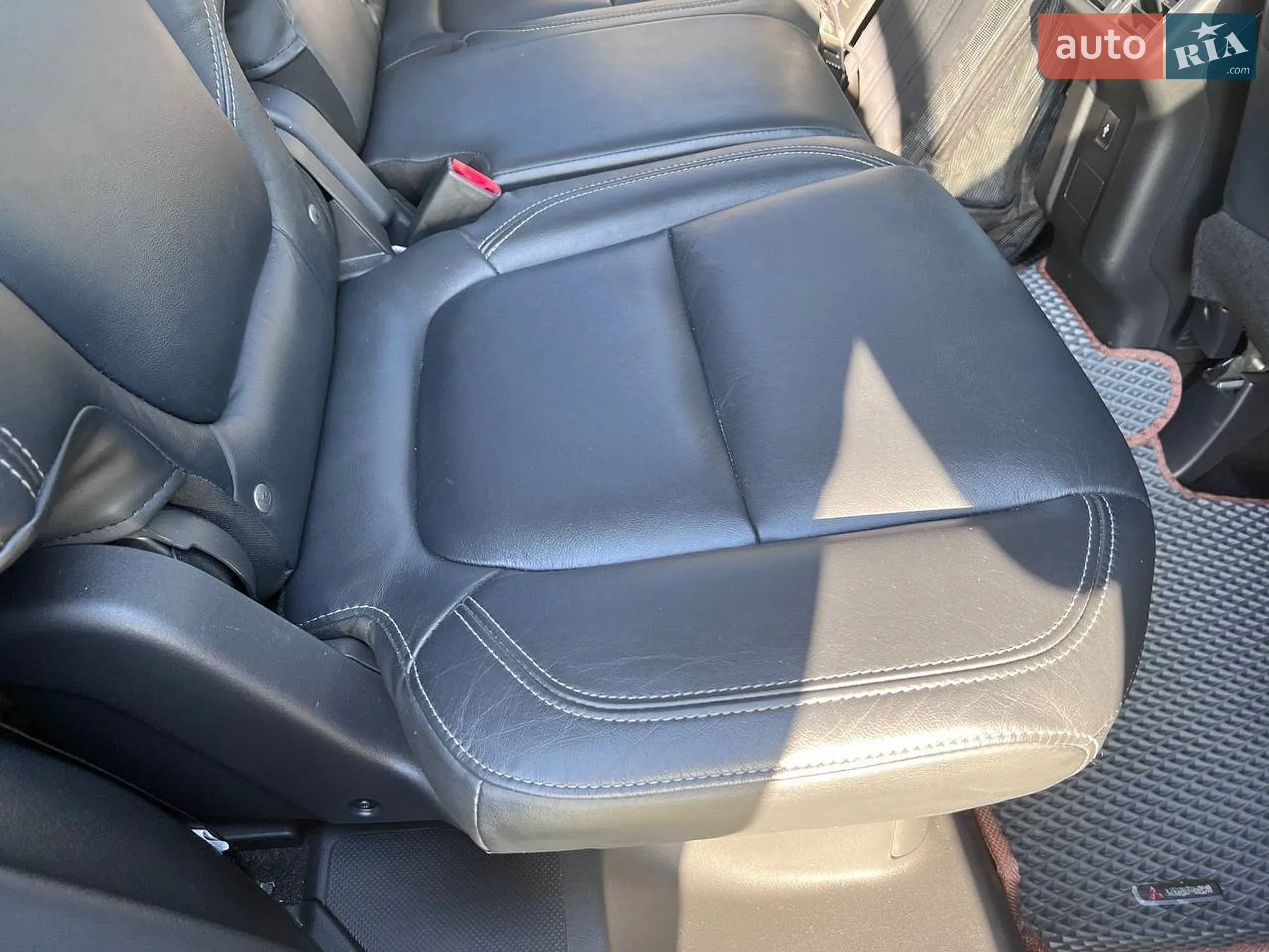2021 Mitsubishi Outlander - мініатюра 19