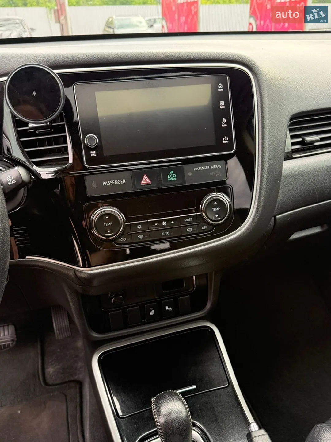 2017 Mitsubishi Outlander - мініатюра 13
