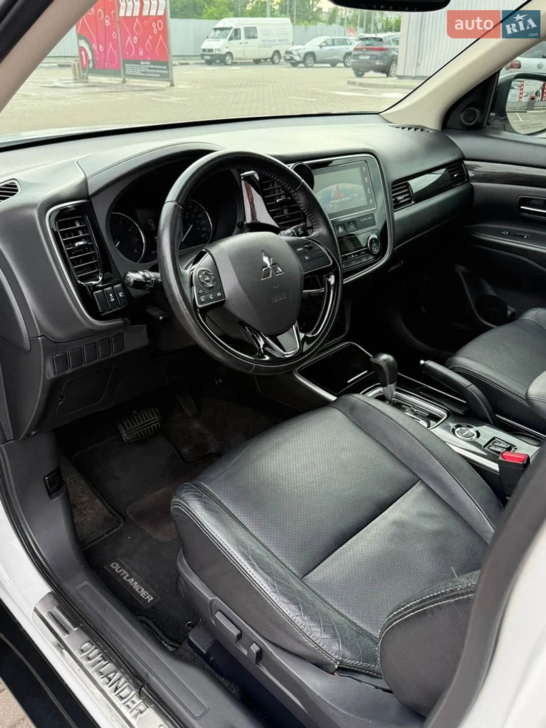 2017 Mitsubishi Outlander - мініатюра 14