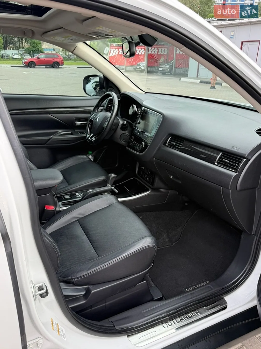 2017 Mitsubishi Outlander - мініатюра 22