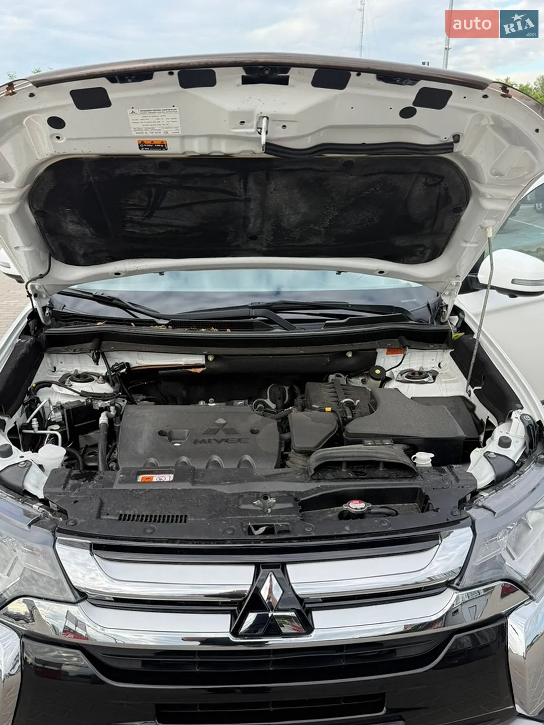2017 Mitsubishi Outlander - мініатюра 23