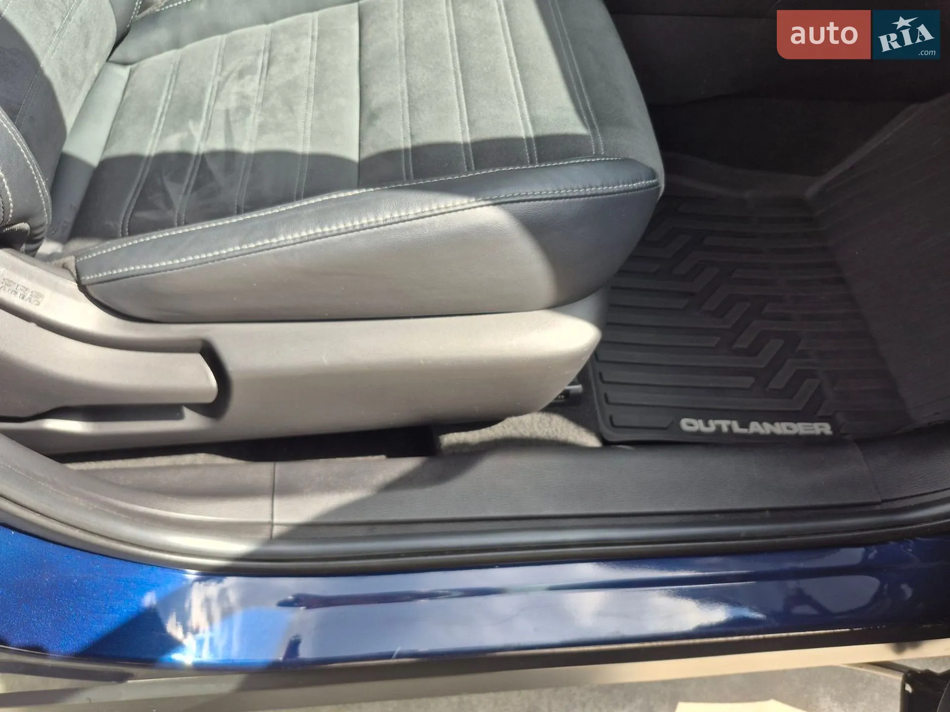 2022 Mitsubishi Outlander - мініатюра 19