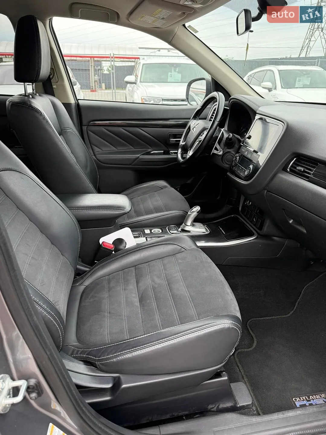 2018 Mitsubishi Outlander - мініатюра 8