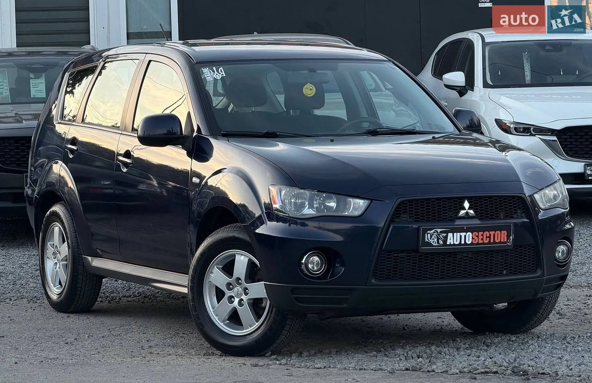 2011 Mitsubishi Outlander - мініатюра 4