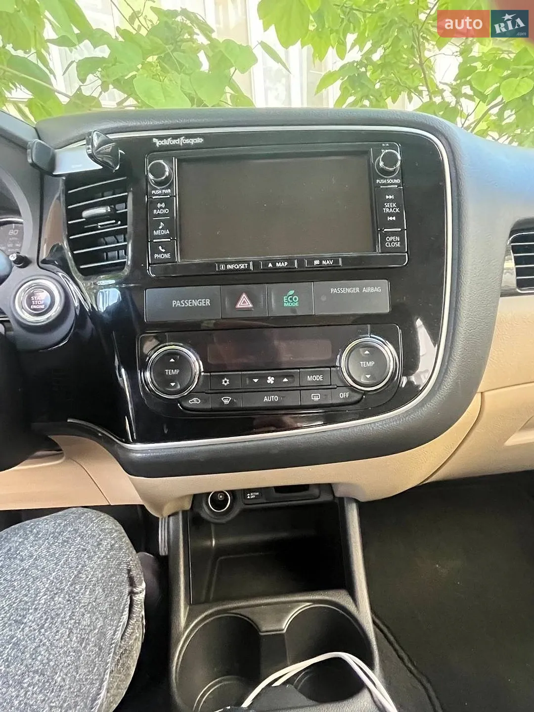 2016 Mitsubishi Outlander - мініатюра 7