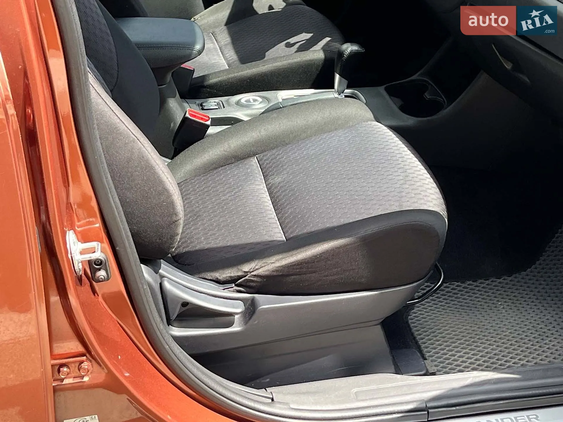 2012 Mitsubishi Outlander - мініатюра 18