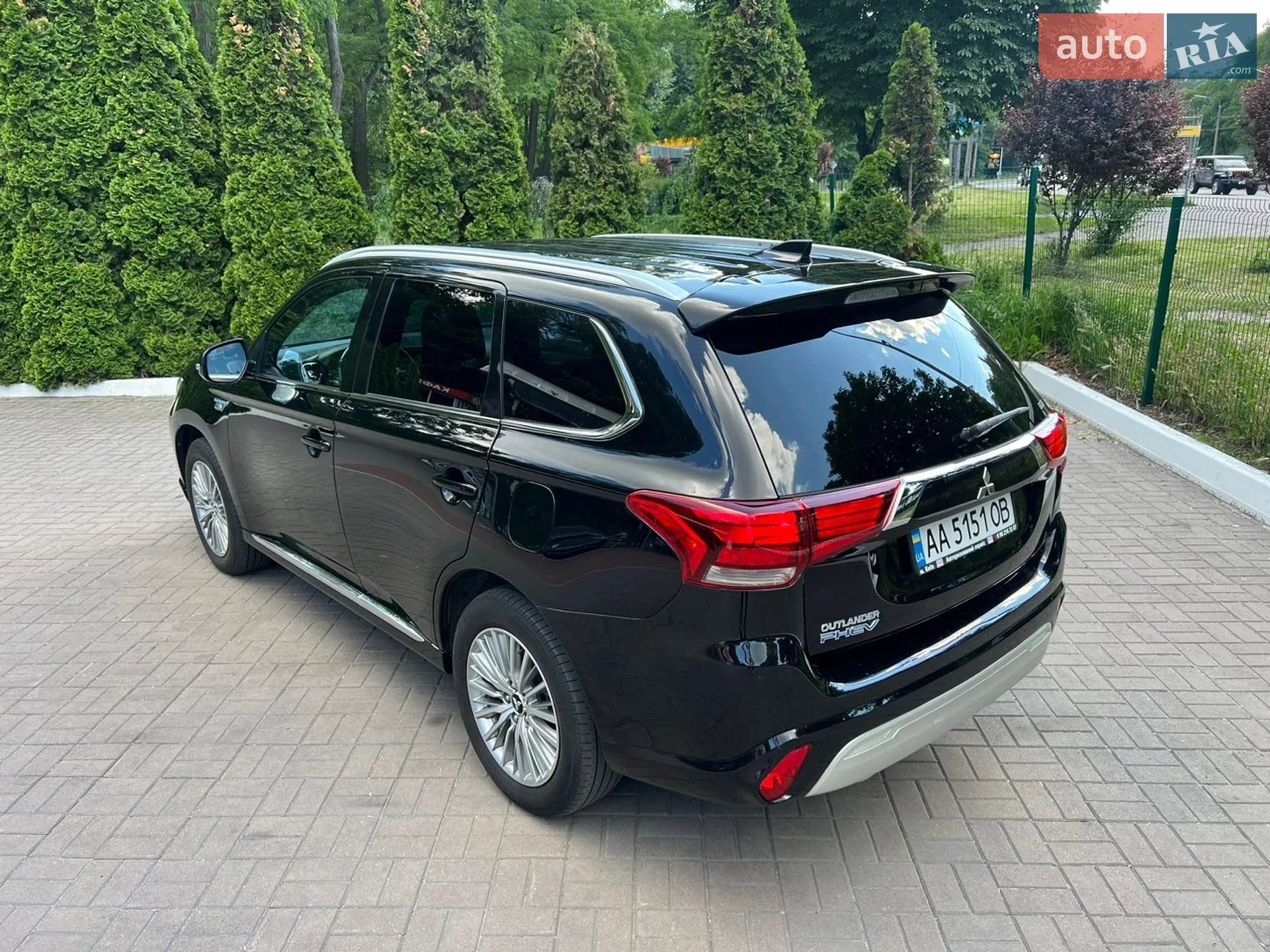 2021 Mitsubishi Outlander - мініатюра 7