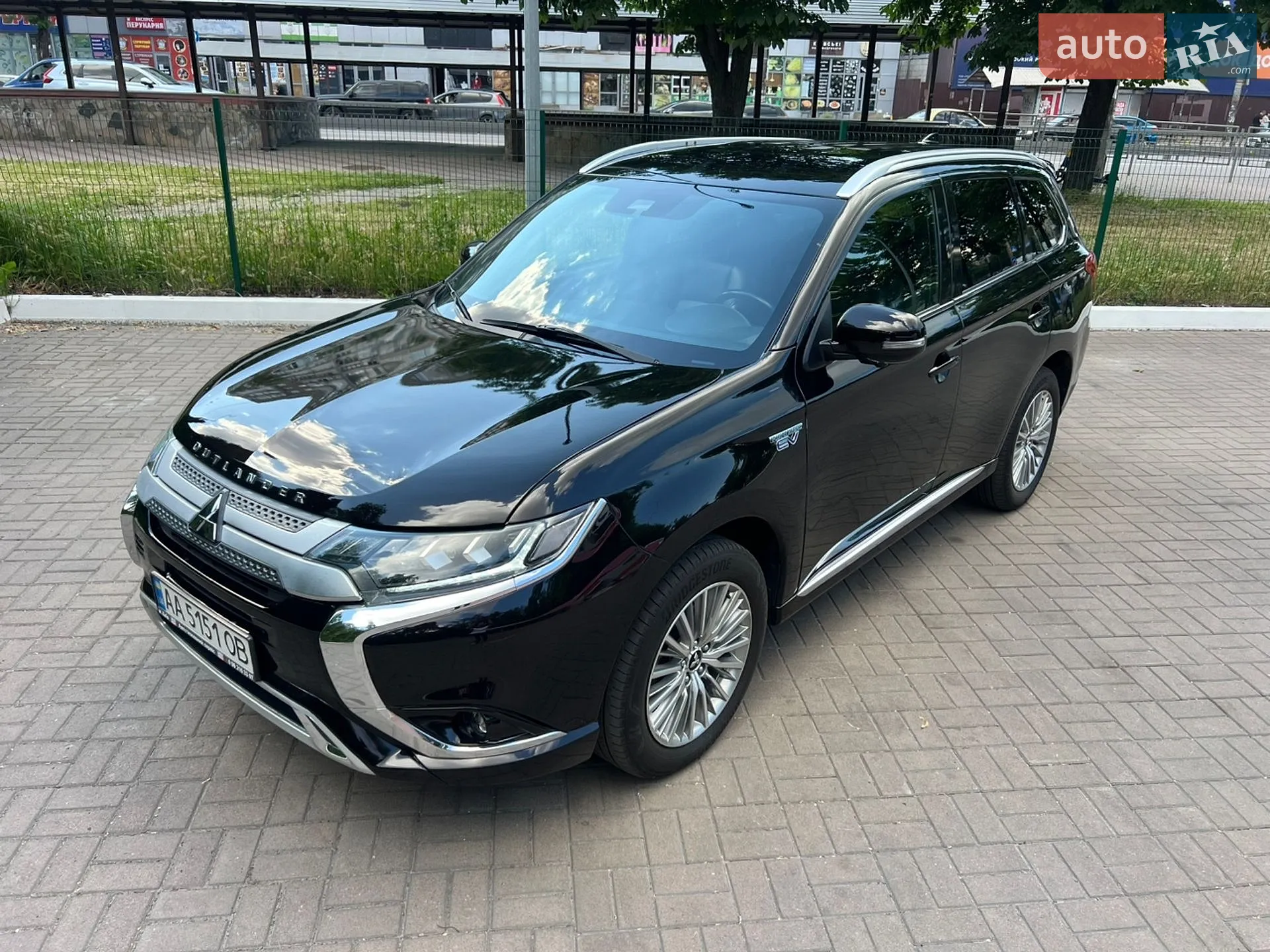 2021 Mitsubishi Outlander - мініатюра 13