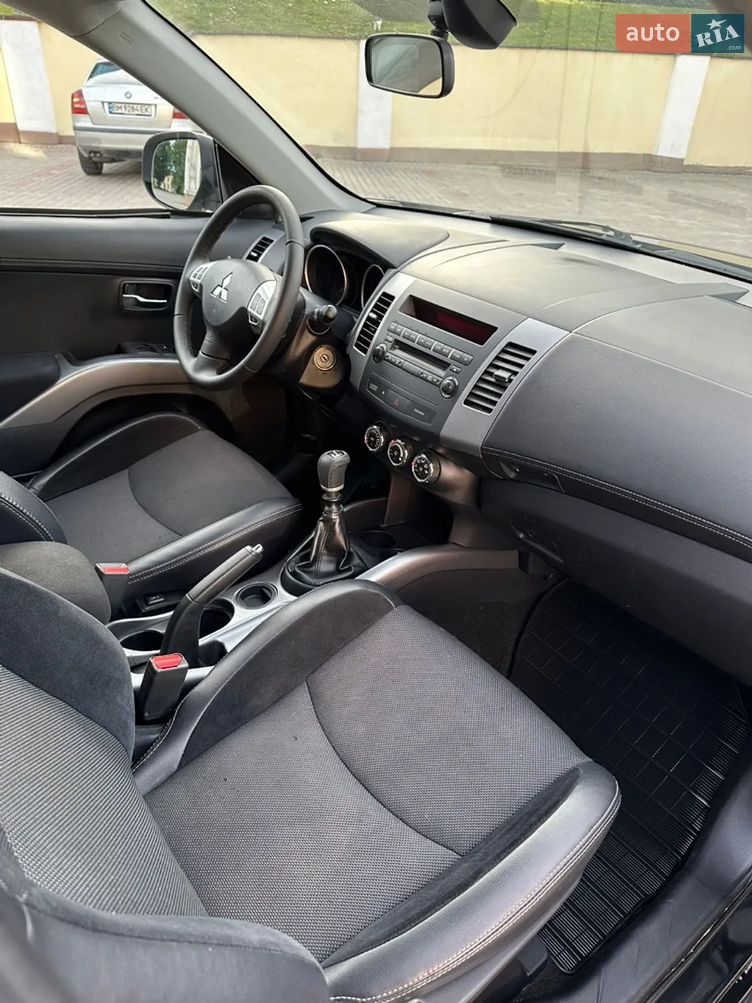 2011 Mitsubishi Outlander - мініатюра 23