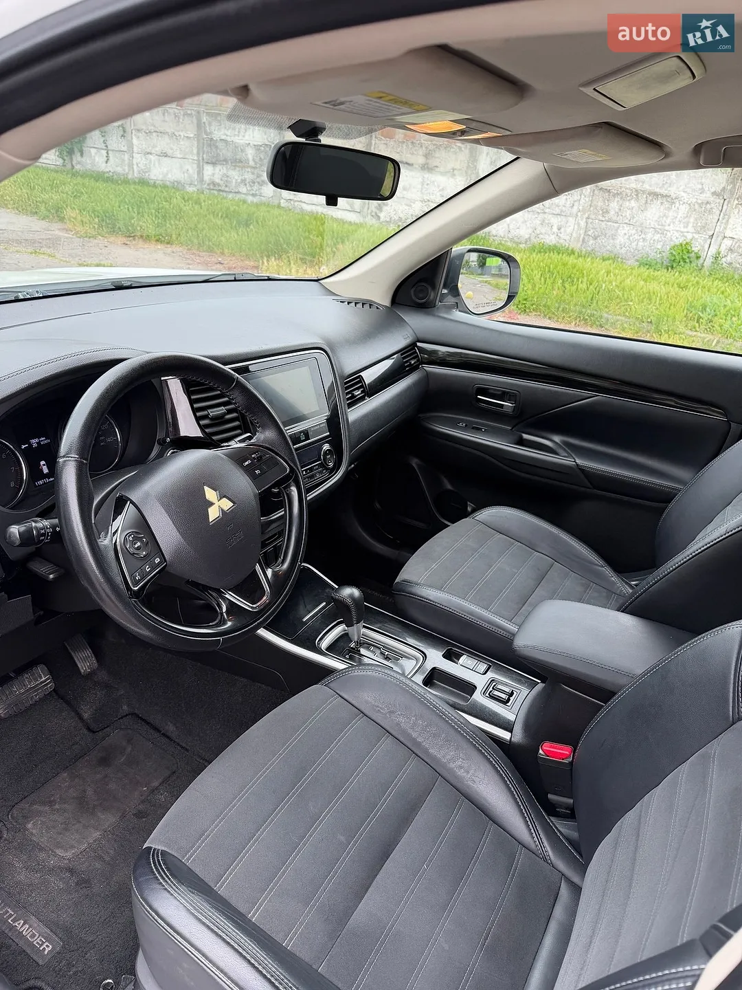 2019 Mitsubishi Outlander - мініатюра 26