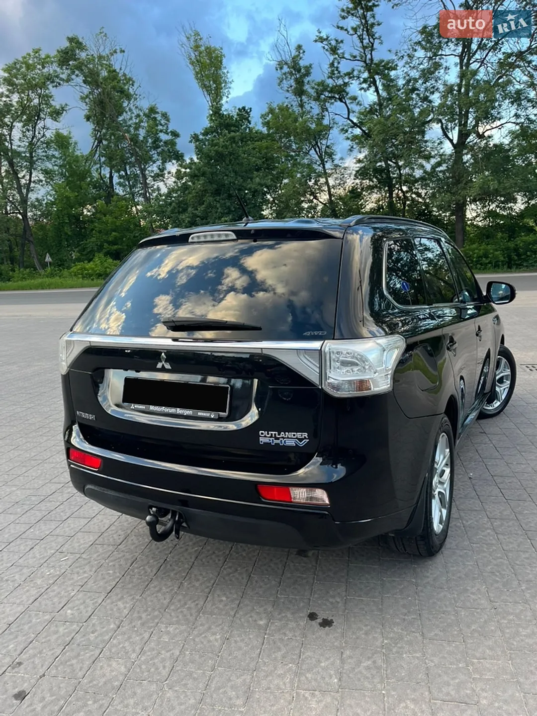 2014 Mitsubishi Outlander - мініатюра 12