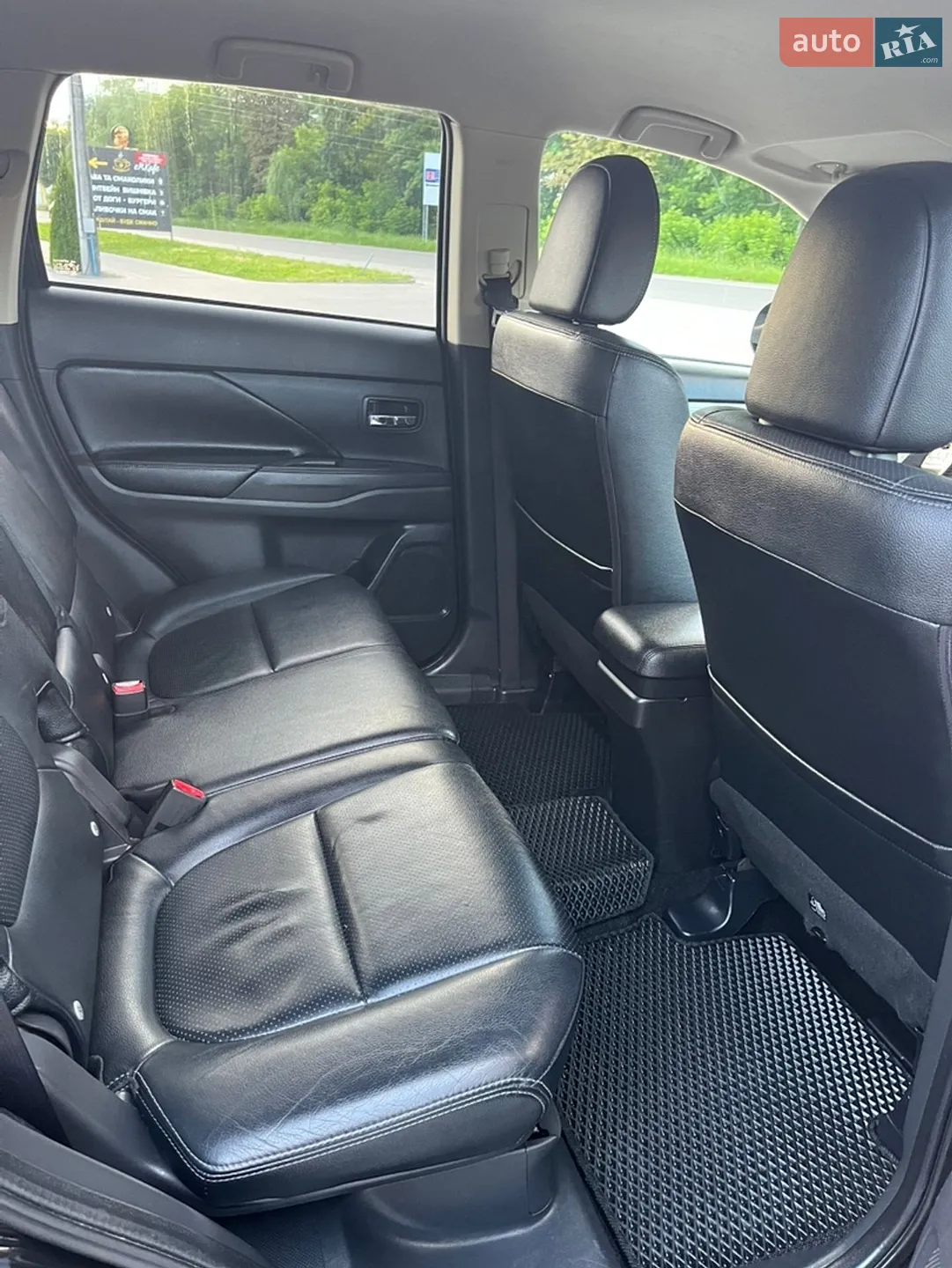2014 Mitsubishi Outlander - мініатюра 28