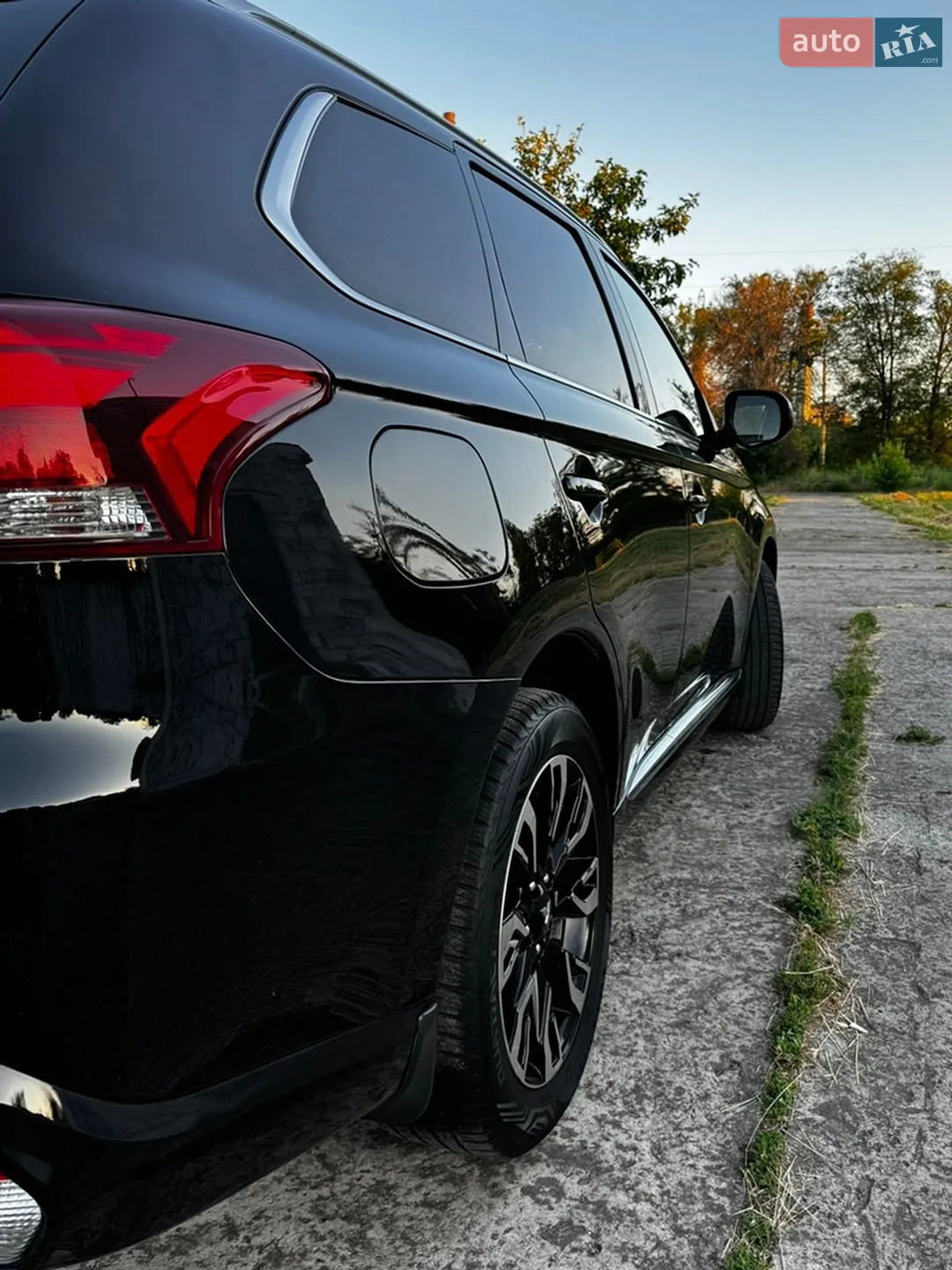 2016 Mitsubishi Outlander - мініатюра 12