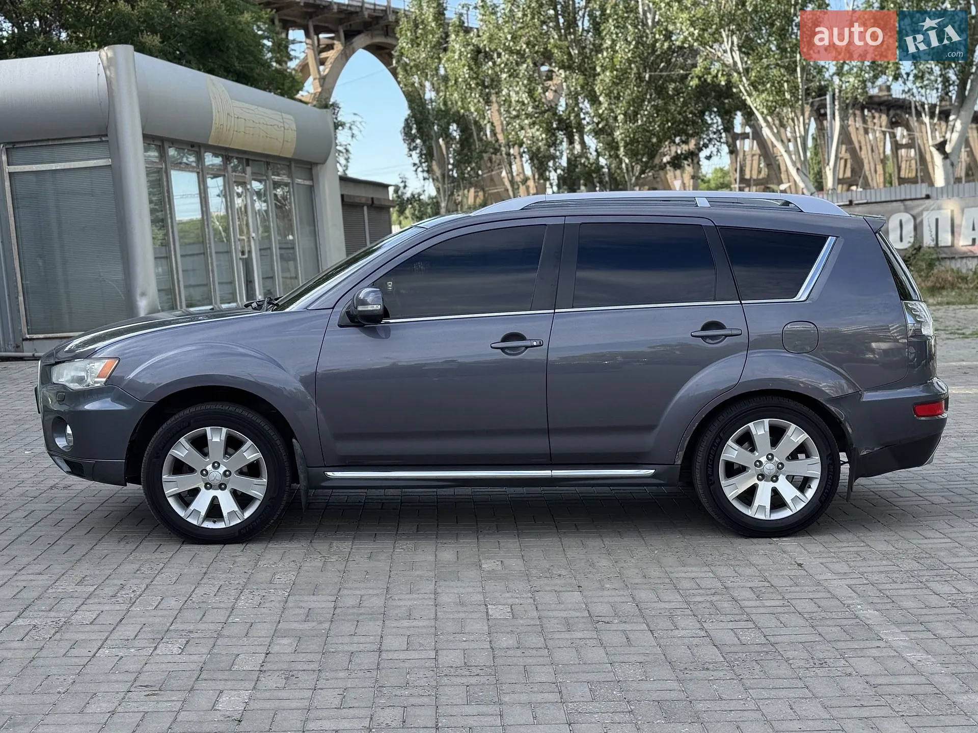 2010 Mitsubishi Outlander - мініатюра 7