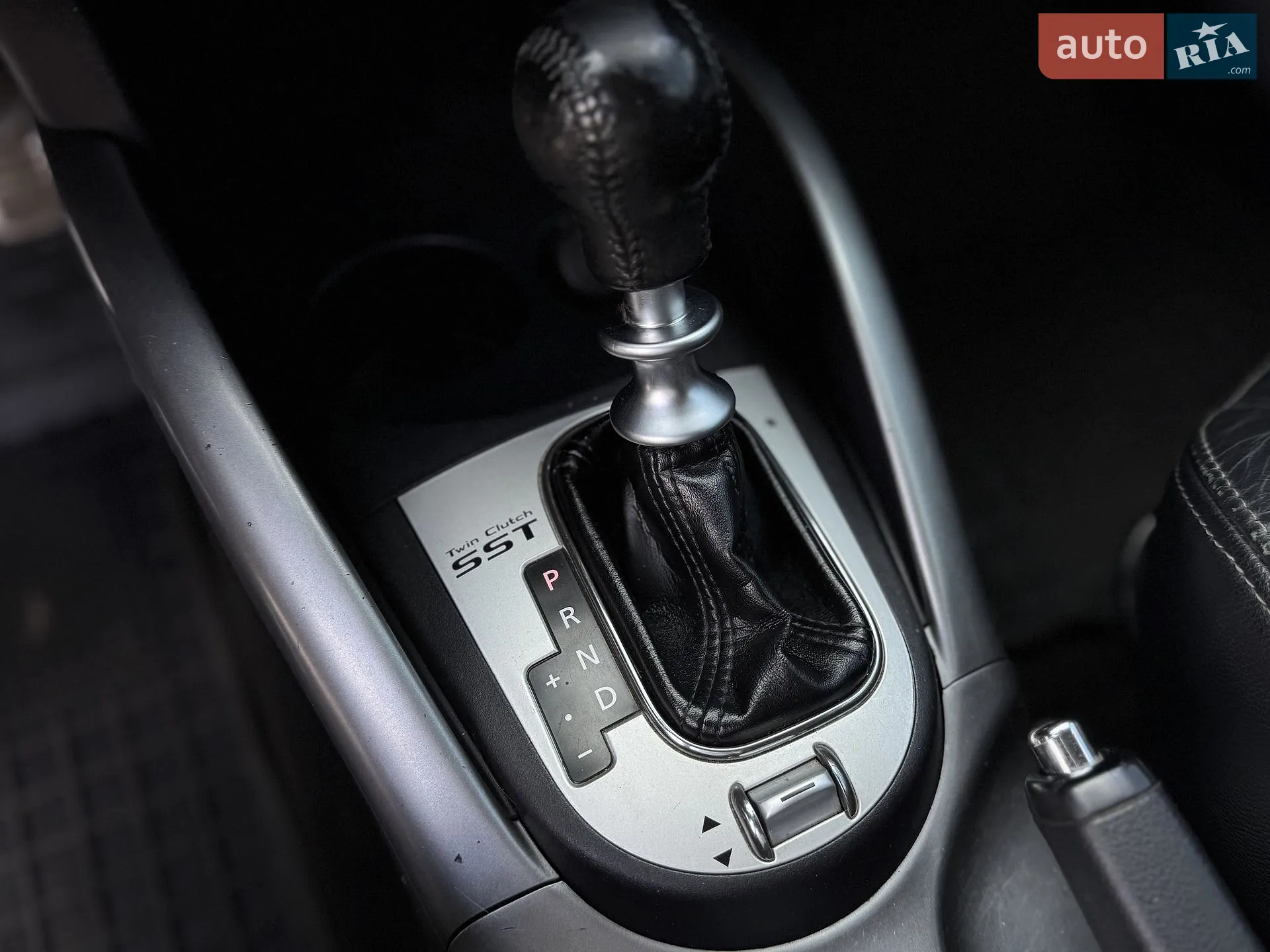 2010 Mitsubishi Outlander - мініатюра 27