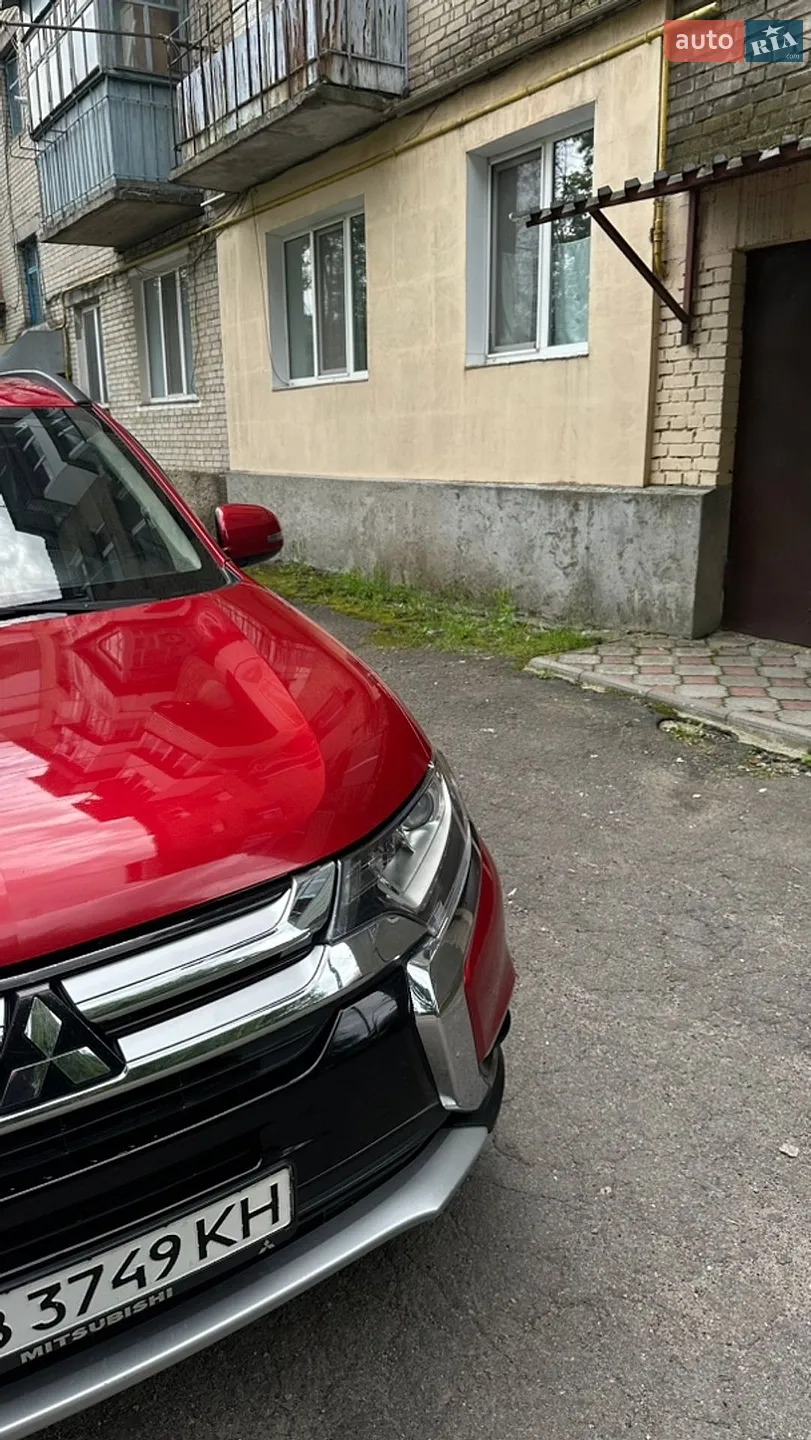 2018 Mitsubishi Outlander - мініатюра 21
