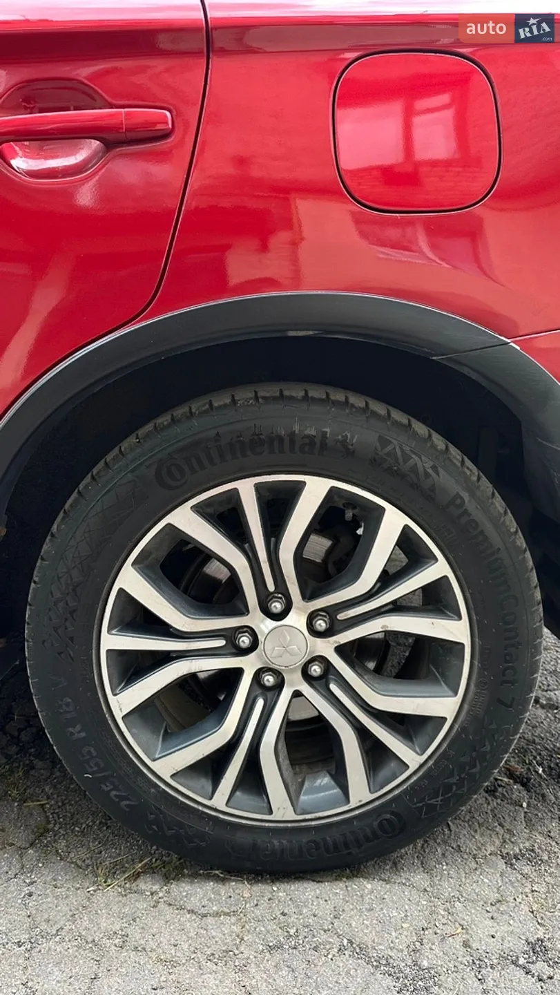 2018 Mitsubishi Outlander - мініатюра 31