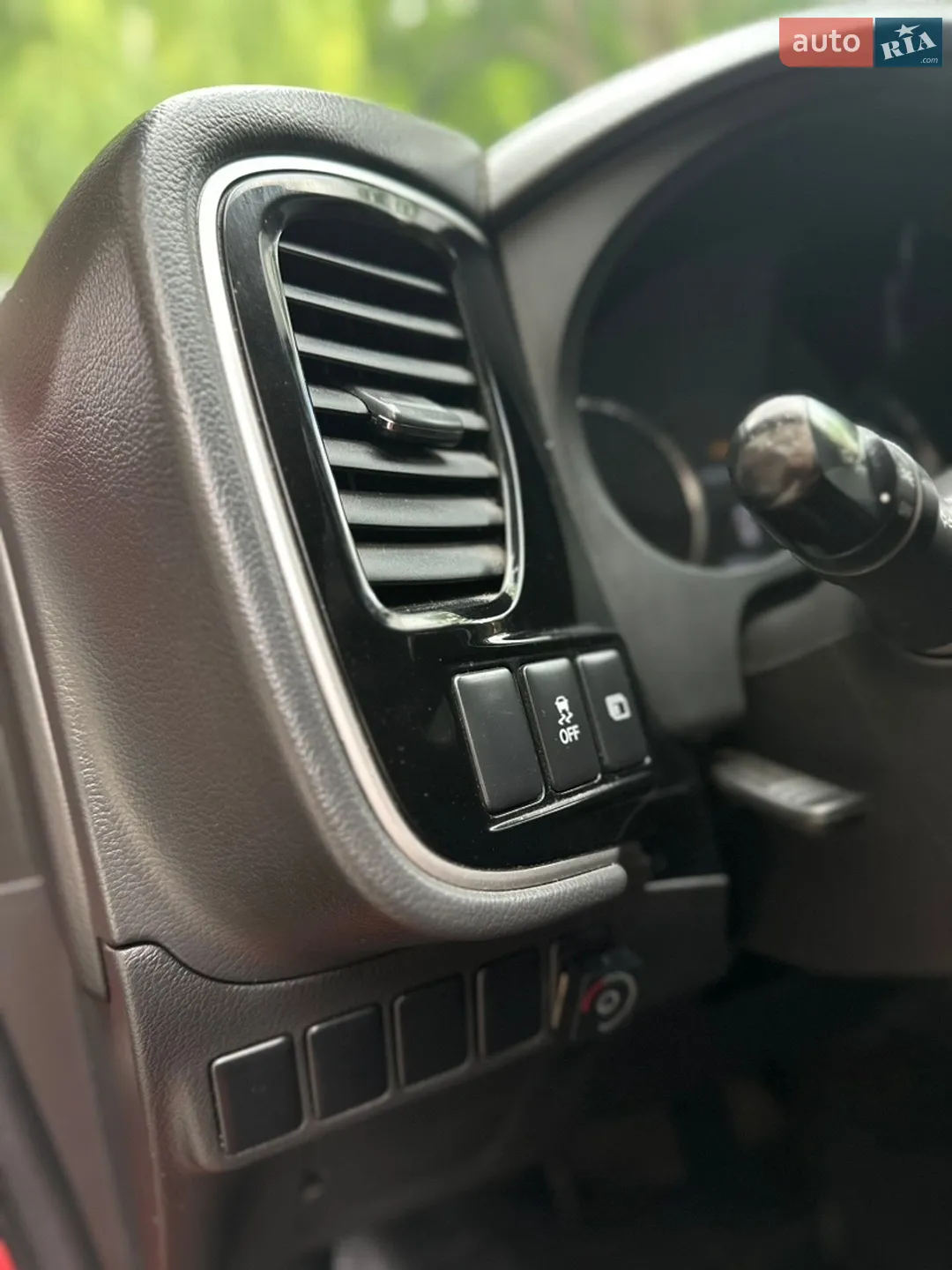 2018 Mitsubishi Outlander - мініатюра 35