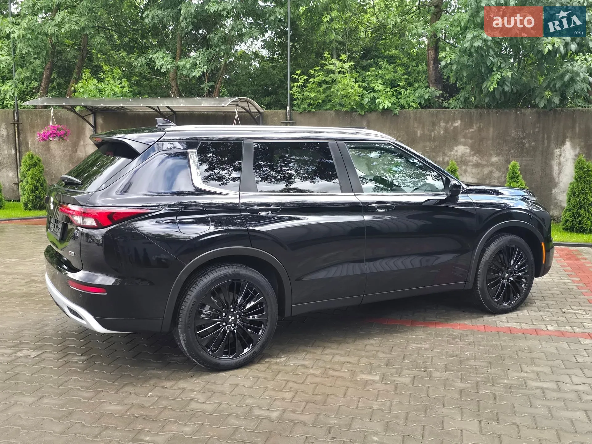 2022 Mitsubishi Outlander - мініатюра 20