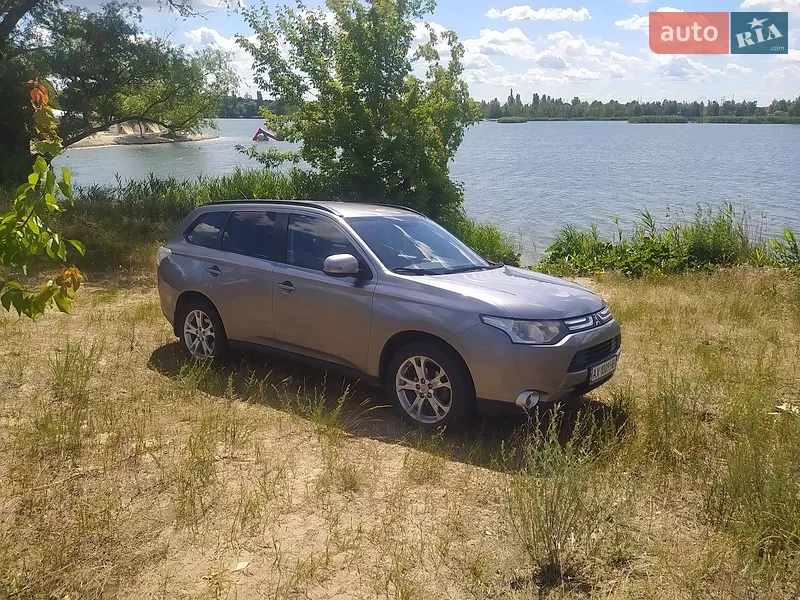 Mitsubishi Outlander