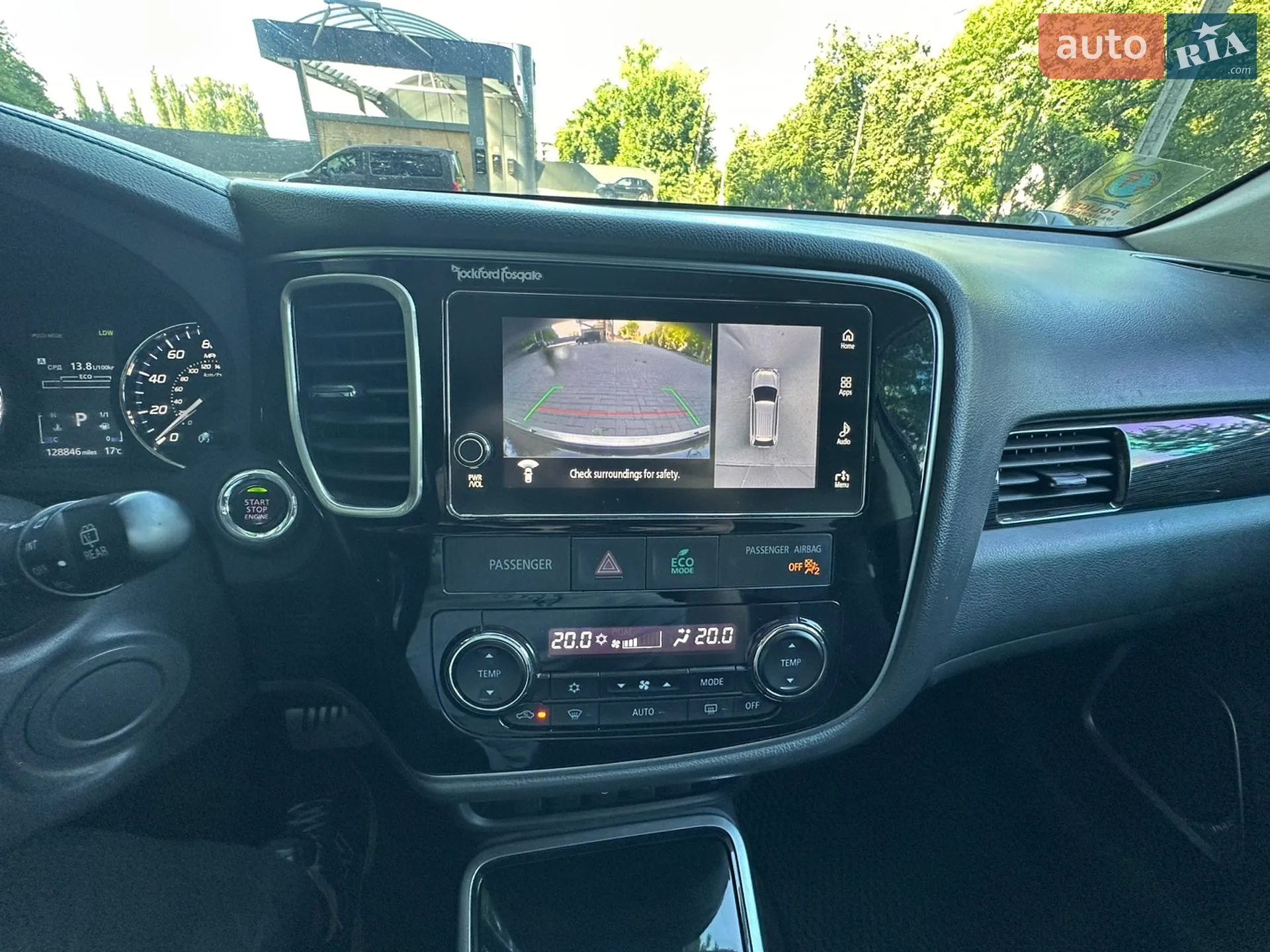 2017 Mitsubishi Outlander - мініатюра 12