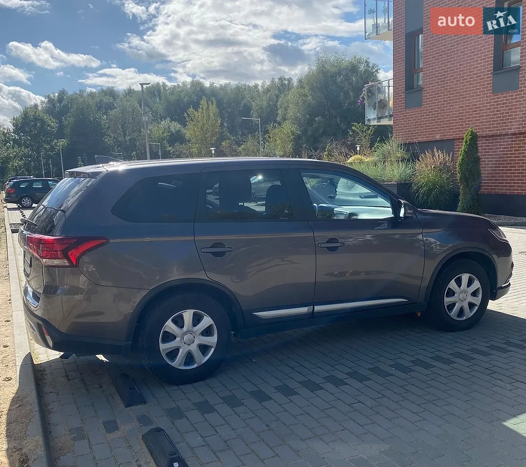 2021 Mitsubishi Outlander - мініатюра 62