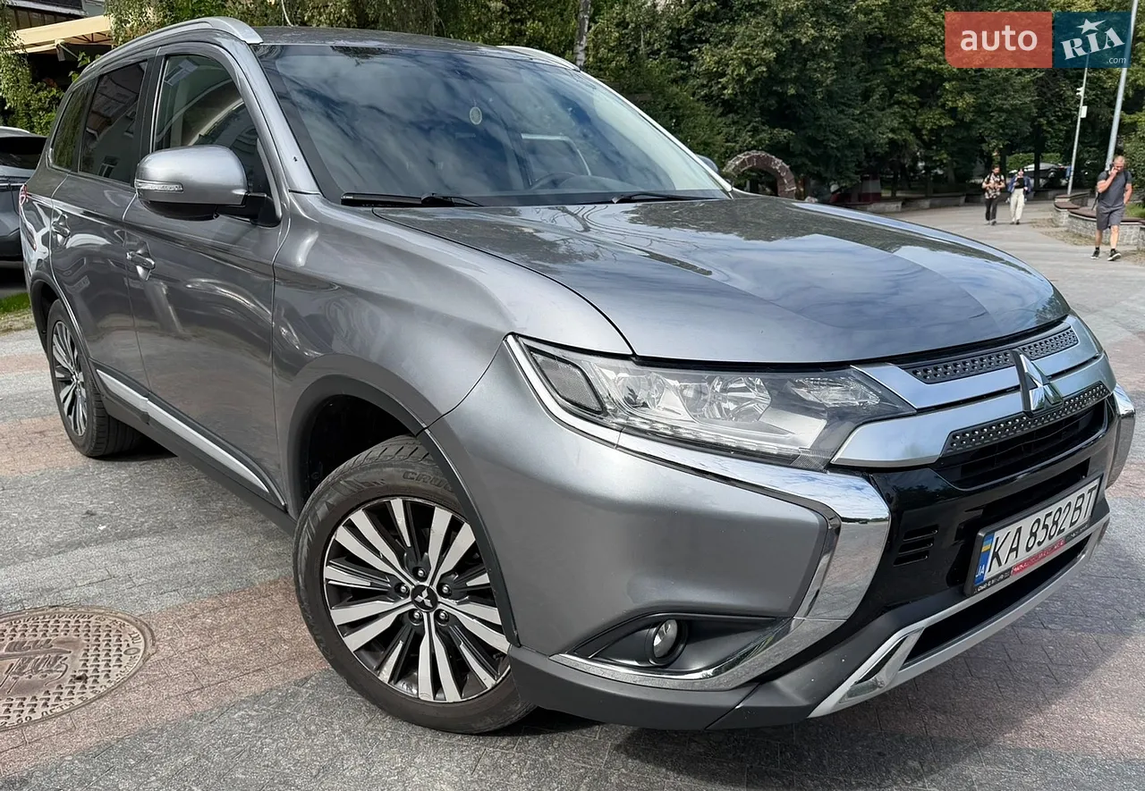 2018 Mitsubishi Outlander - мініатюра 18